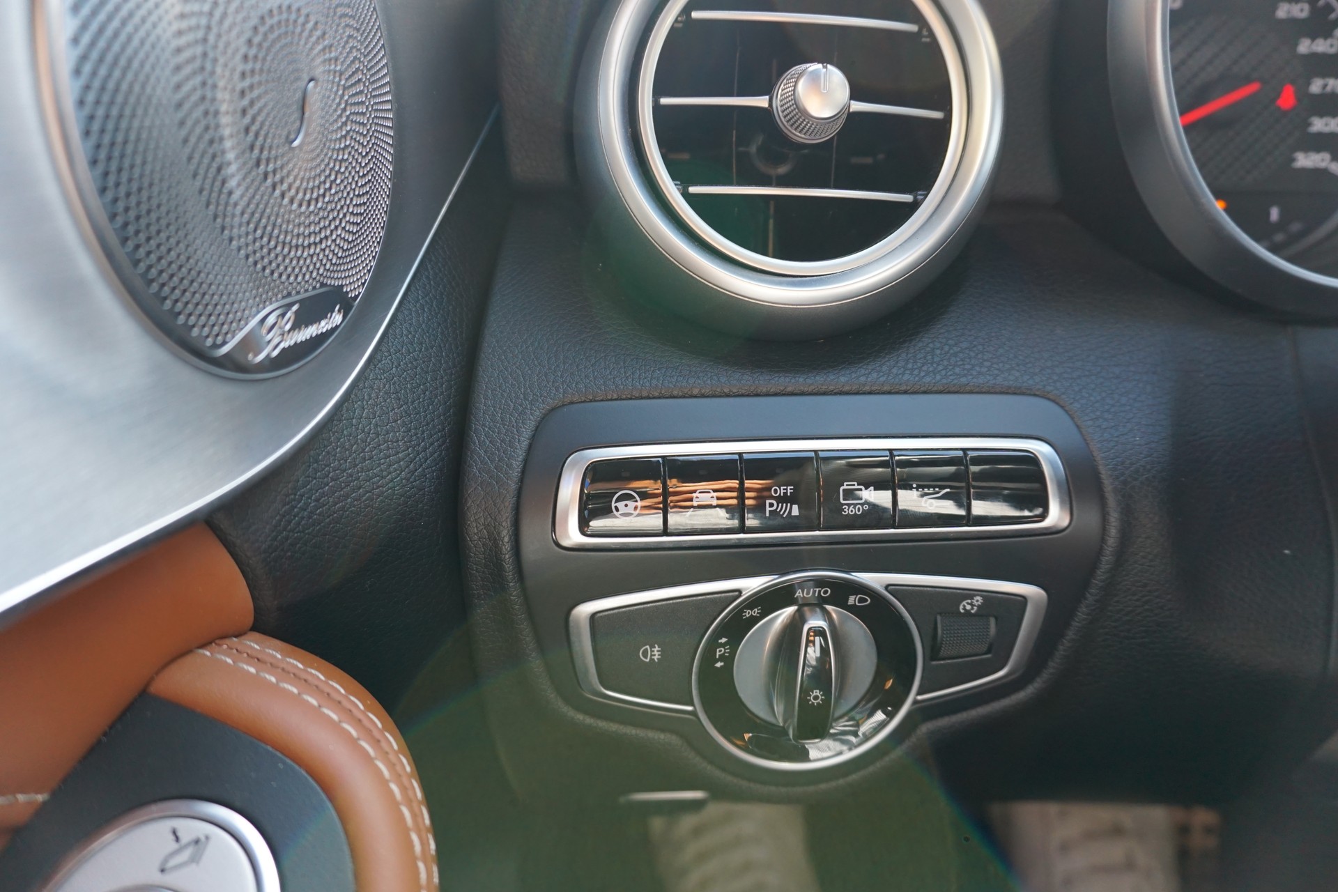 MERCEDES-BENZ C 63 AMG Speedshift-image-19