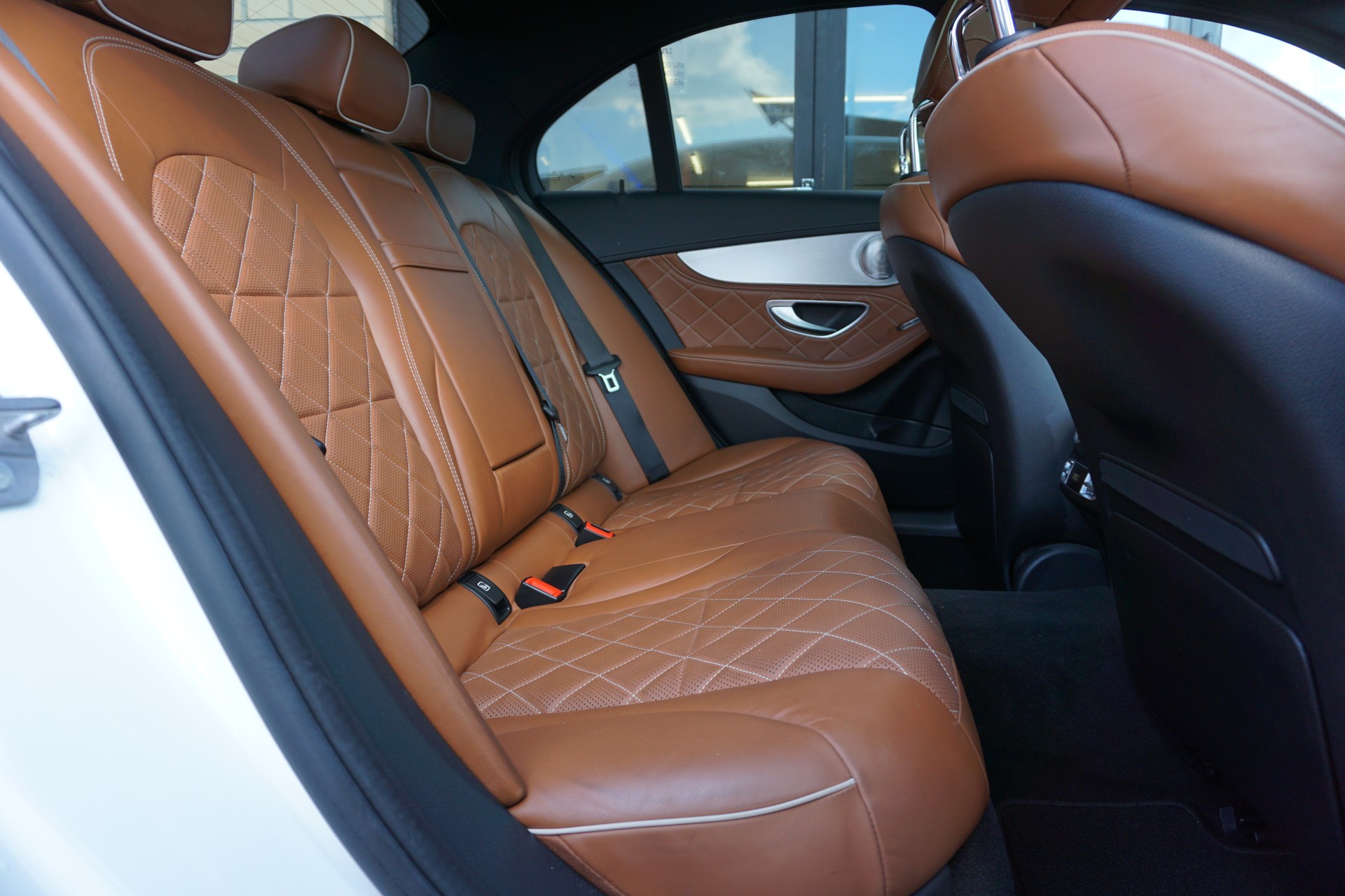 MERCEDES-BENZ C 63 AMG Speedshift-image-16