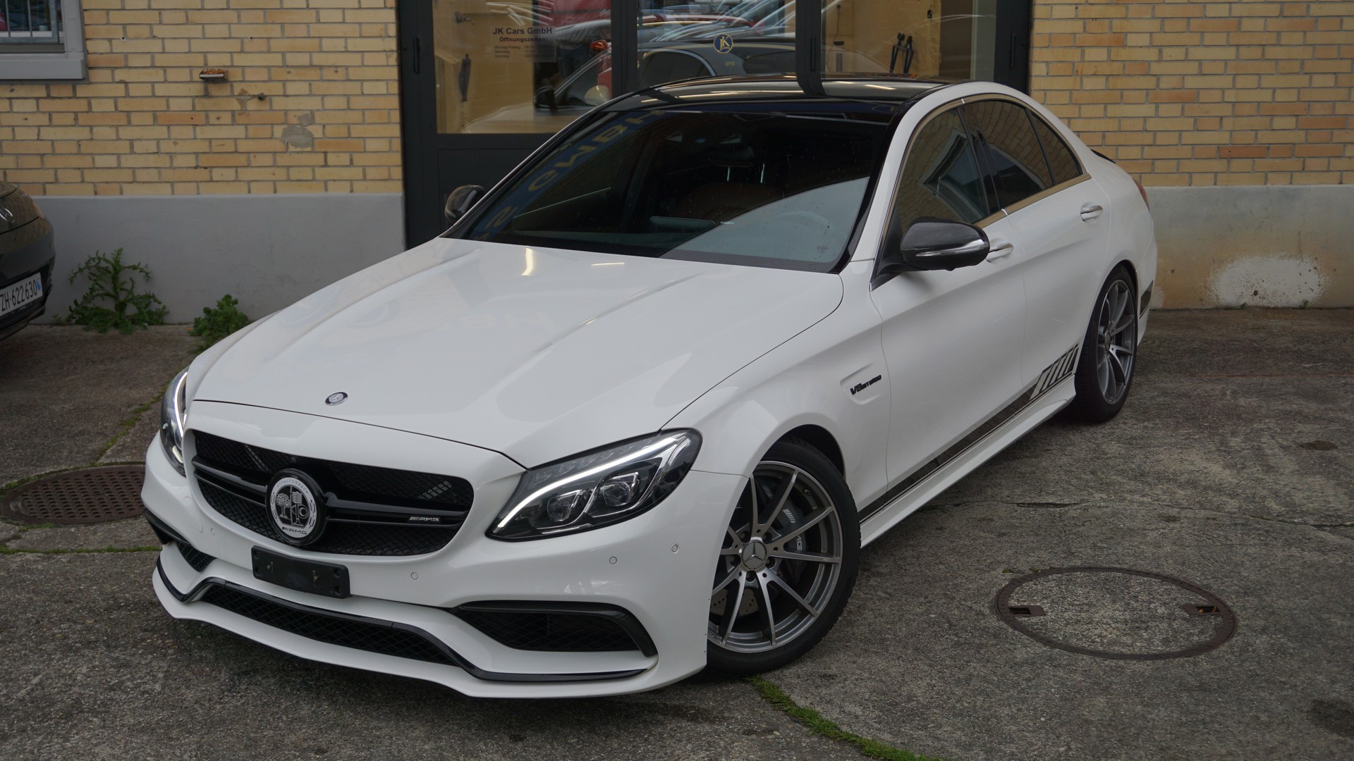 MERCEDES-BENZ C 63 AMG Speedshift-image-3