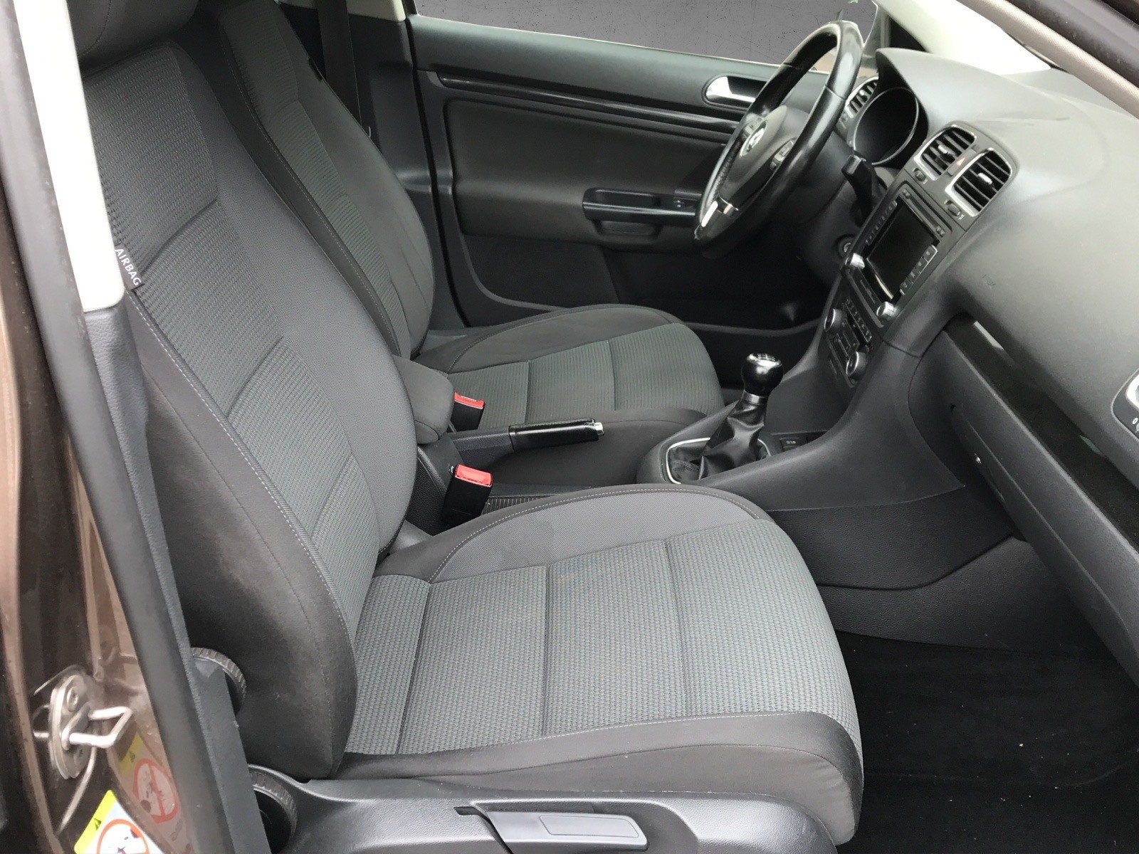 VW Golf Variant 1.6 TDI Comfortline 4Motion-image-10