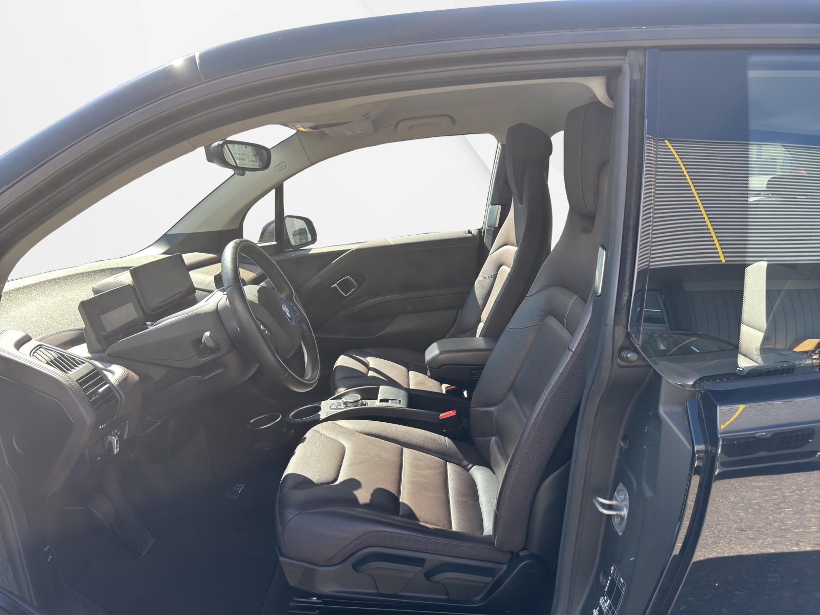 BMW i3 (120Ah) Fleet Edition-image-12