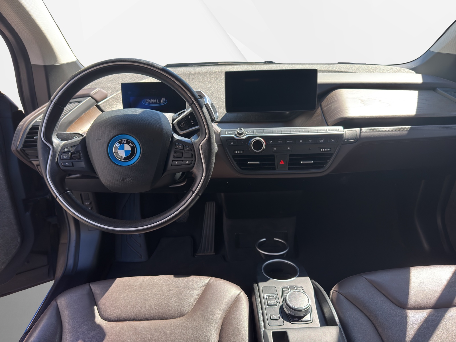 BMW i3 (120Ah) Fleet Edition-image-13