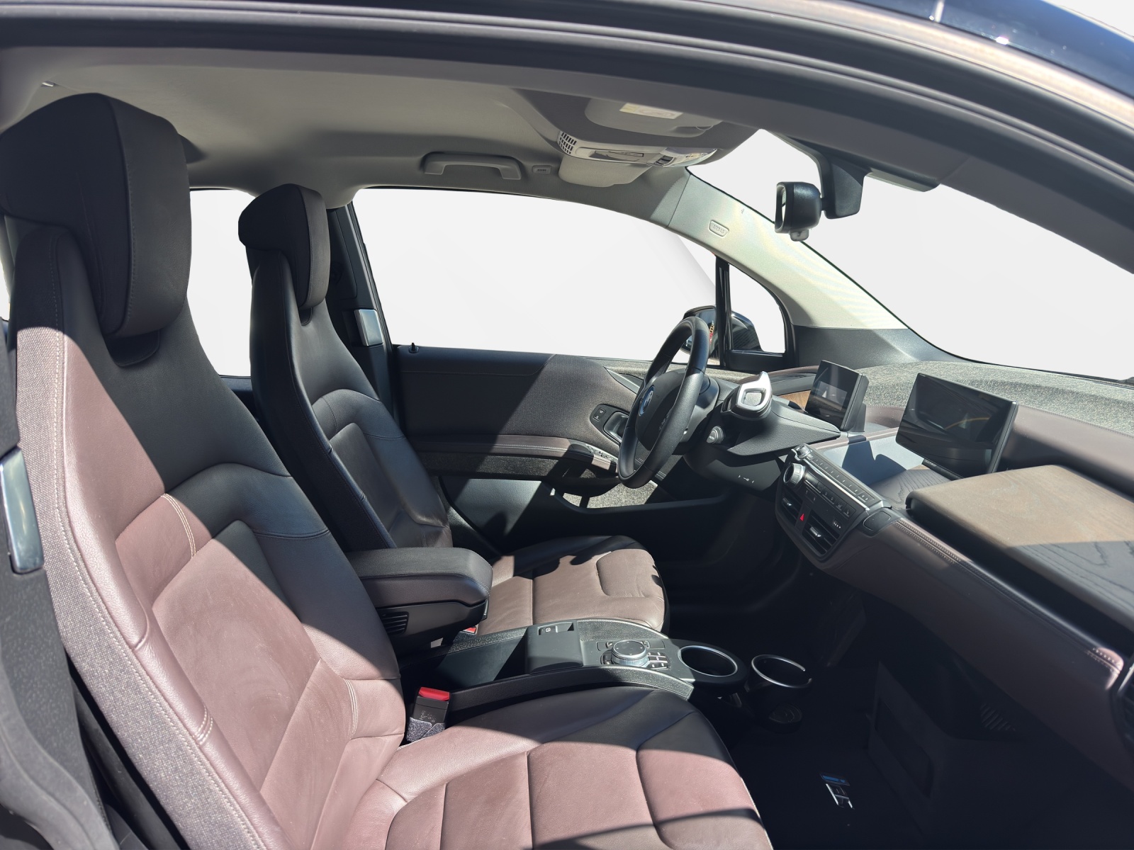 BMW i3 (120Ah) Fleet Edition-image-18