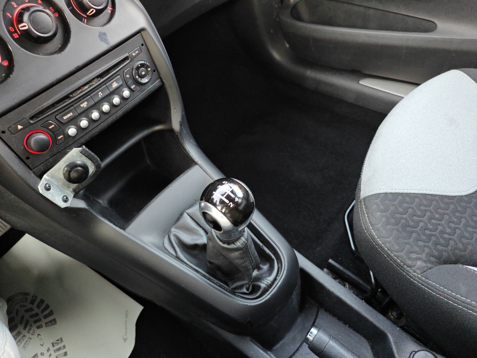 DS AUTOMOBILES DS3 1.2 VTi SO Chic-image-13