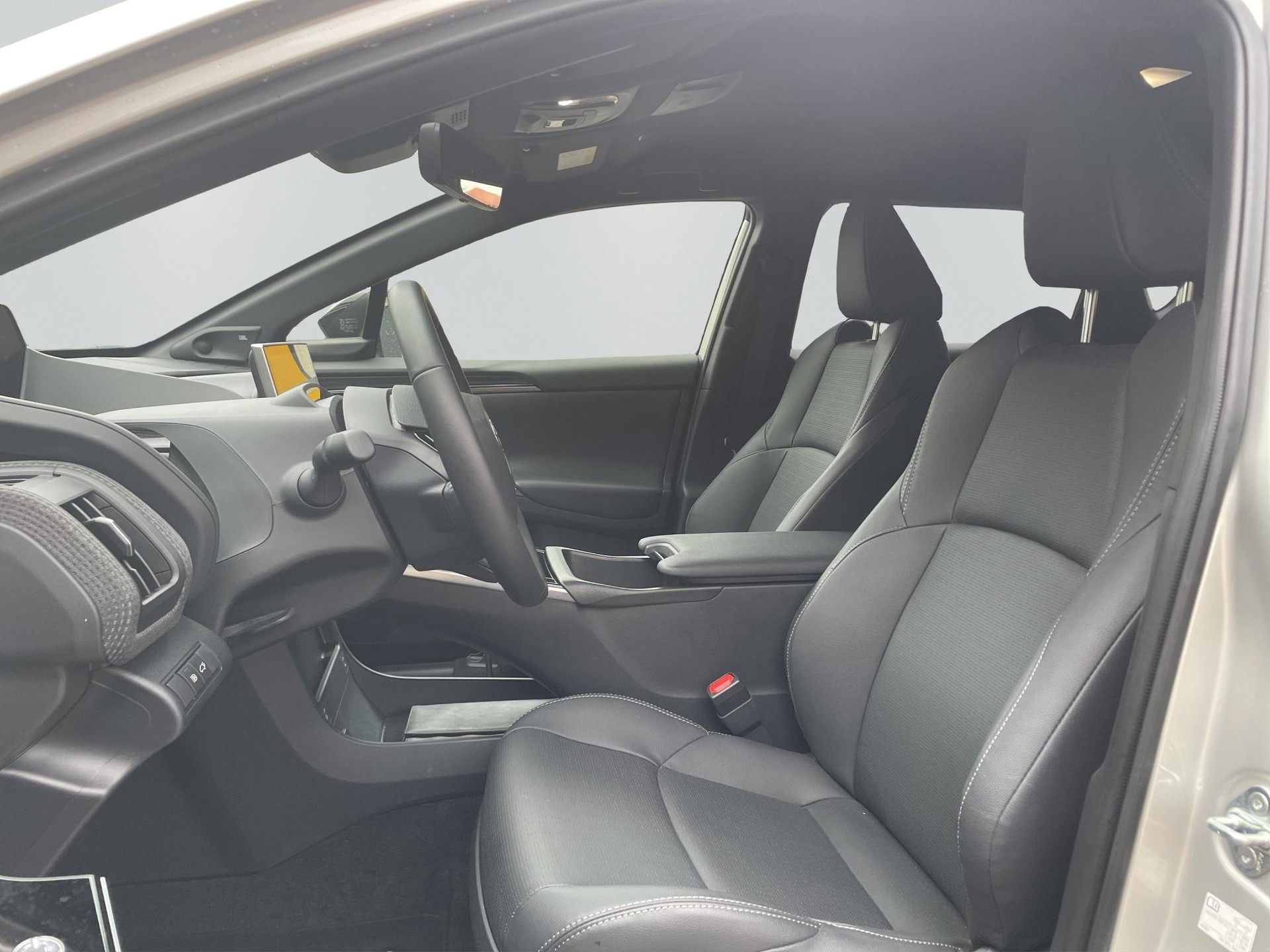 TOYOTA bZ4X Premium-image-9