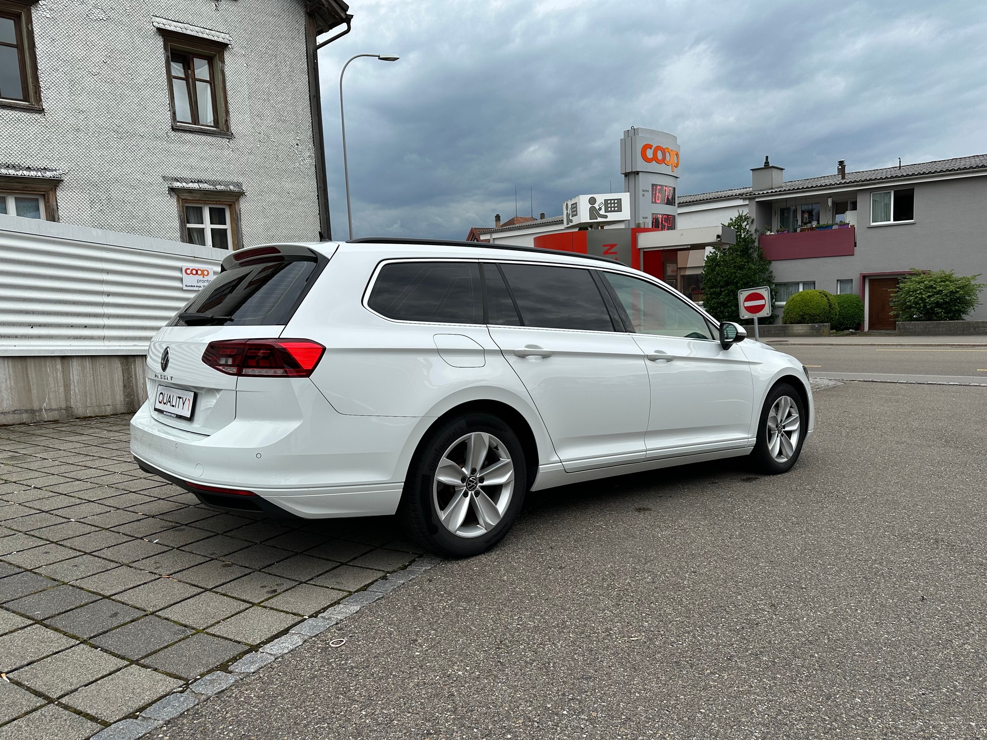 VW Passat 2.0 TDI BMT Business DSG-image-2