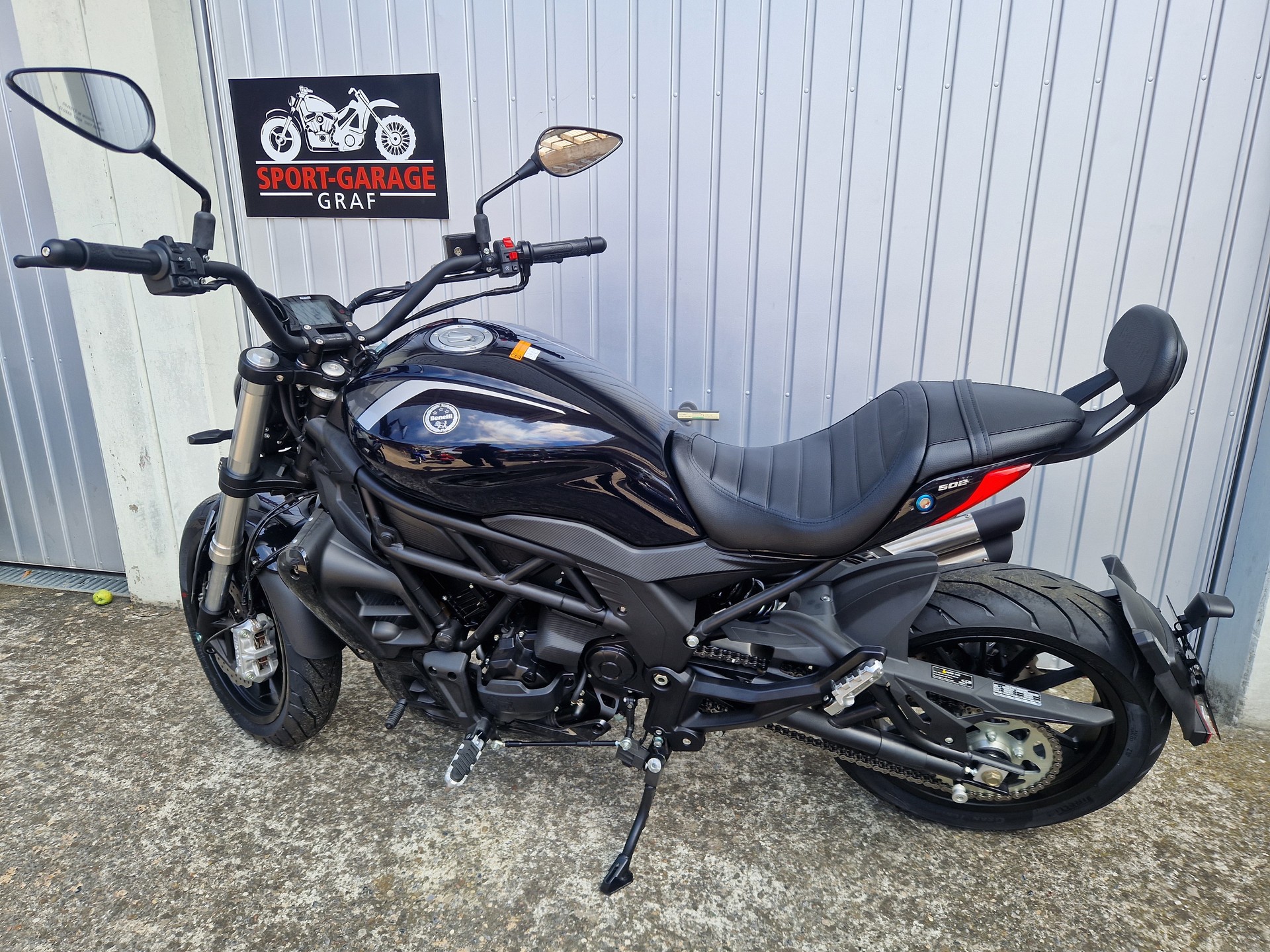 BENELLI 502 C-showroom-element-3
