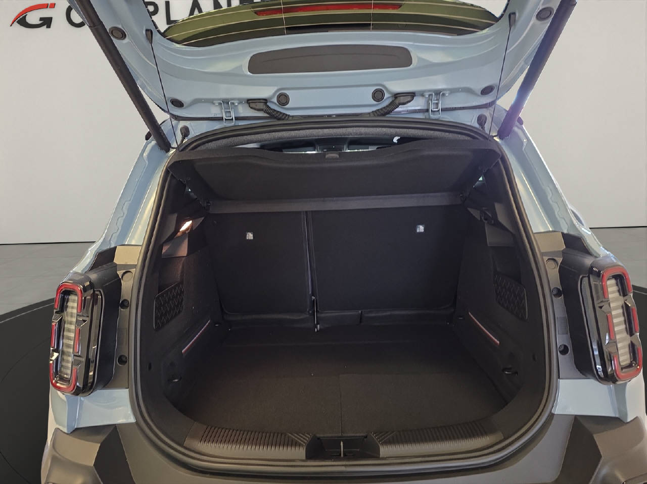 RENAULT R4 E-Tech Comfort Range techno-image-4