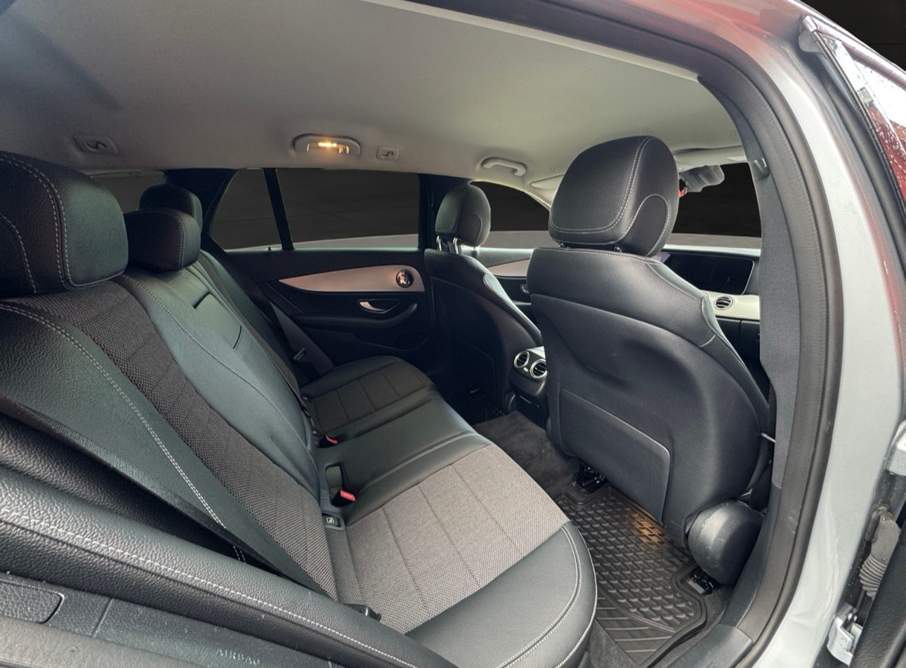MERCEDES-BENZ E 220 d T Avantgarde 9G-Tronic-image-15