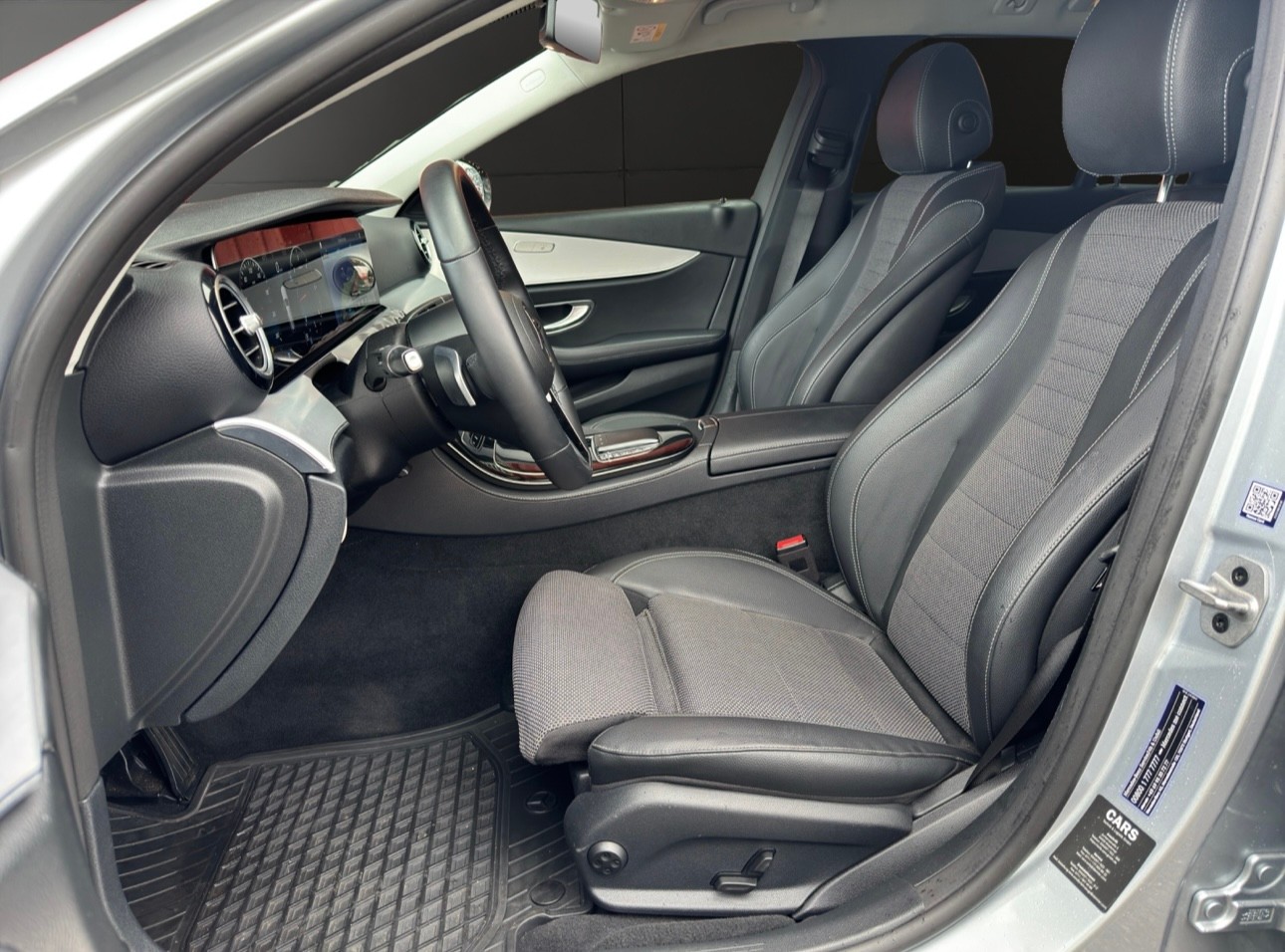 MERCEDES-BENZ E 220 d T Avantgarde 9G-Tronic-image-5