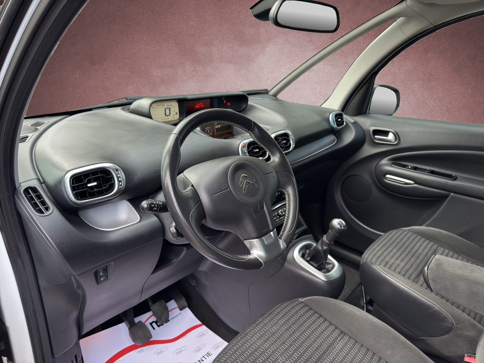 CITROEN C3 Picasso 1.2 Pure Tech Exclusive-image-6