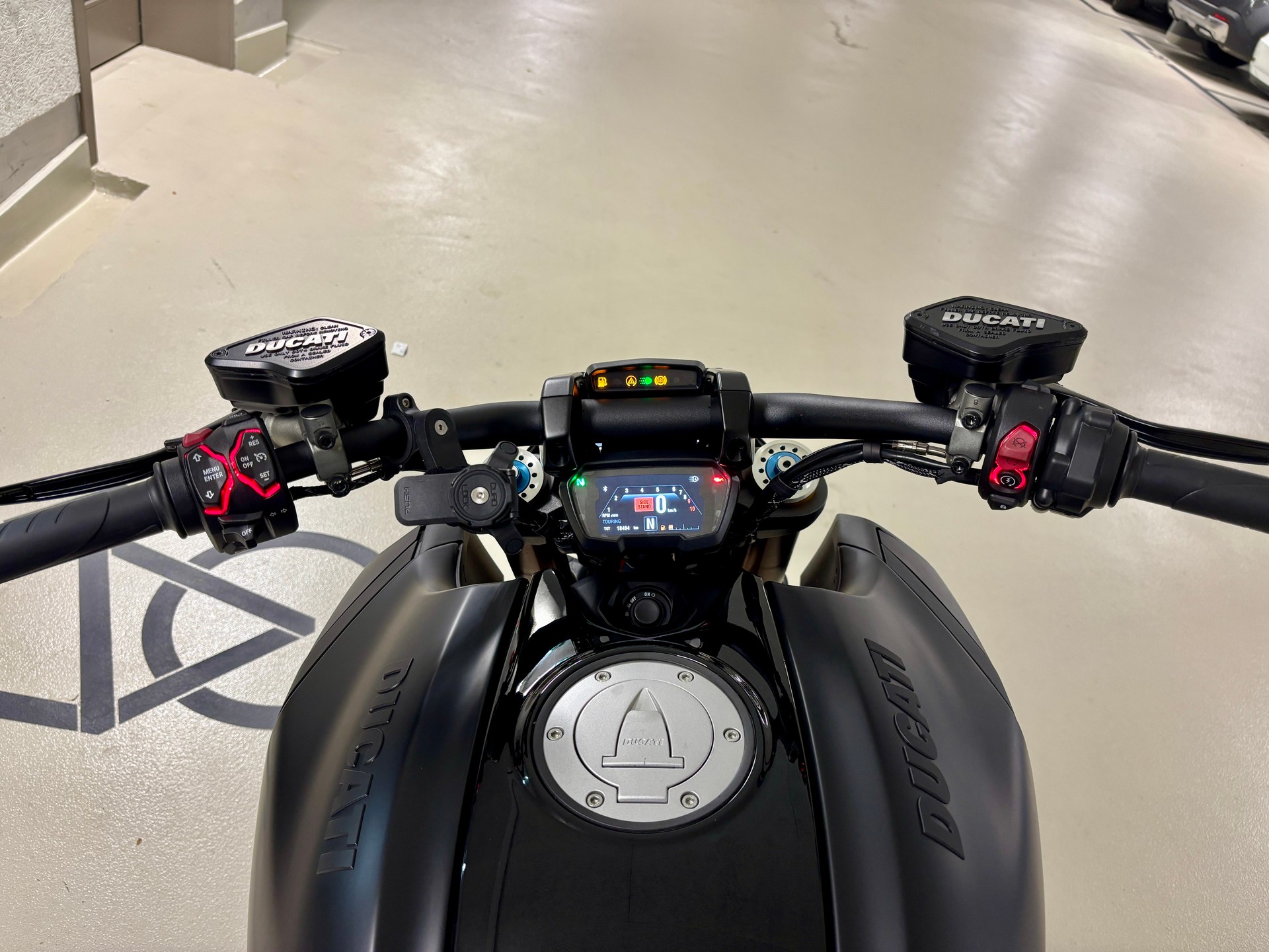 DUCATI Diavel 1260 S-image-3