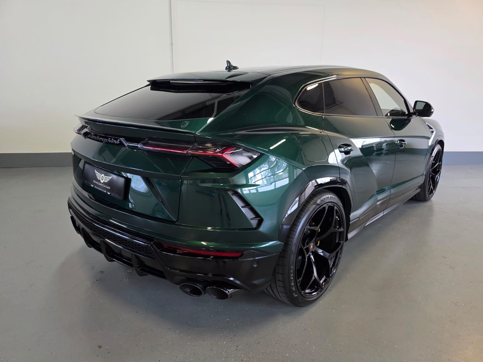 LAMBORGHINI Urus E-Gear Pearl Capsule MY22-image-11