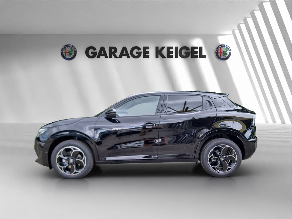 ALFA ROMEO Junior 1.2 Ibrida Q4-image-1