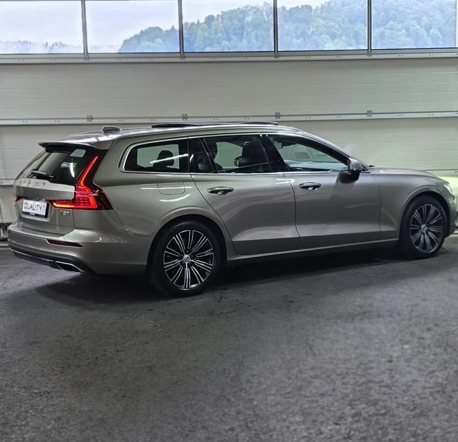 VOLVO V60 T5 Inscription Geartronic *CH-Fahrzeug*-image-4