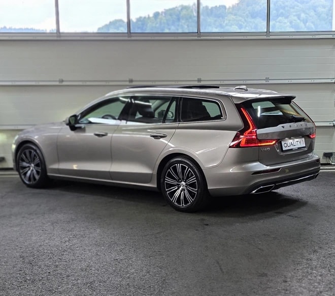 VOLVO V60 T5 Inscription Geartronic *CH-Fahrzeug*-image-2