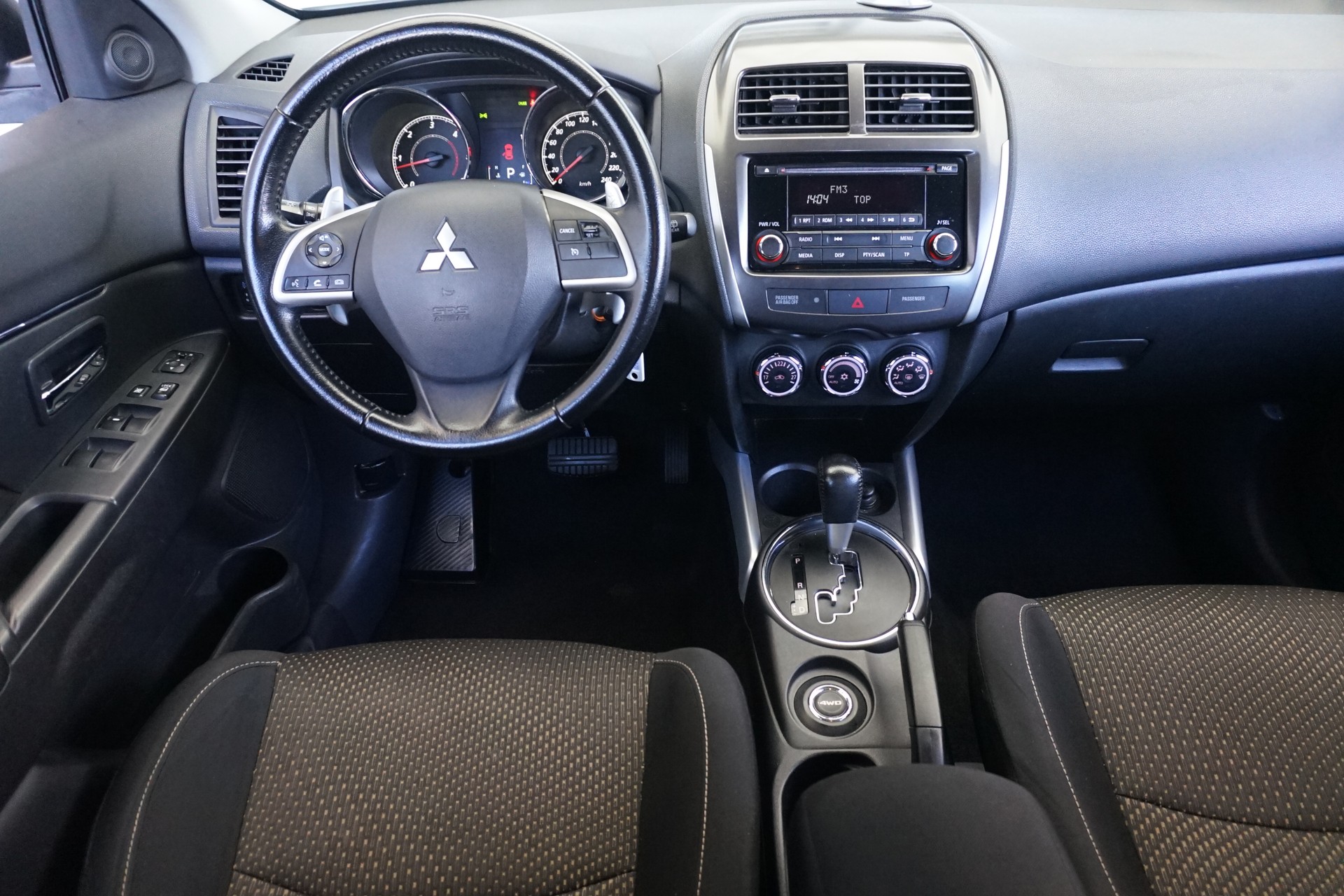 MITSUBISHI ASX 2.2 DID Invite 4WD Automat 150PS-image-12