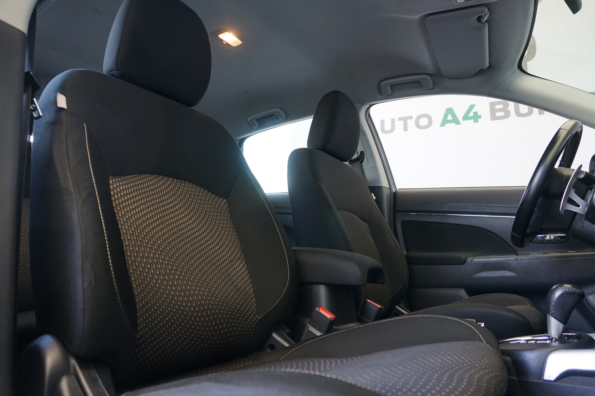 MITSUBISHI ASX 2.2 DID Invite 4WD Automat 150PS-image-16