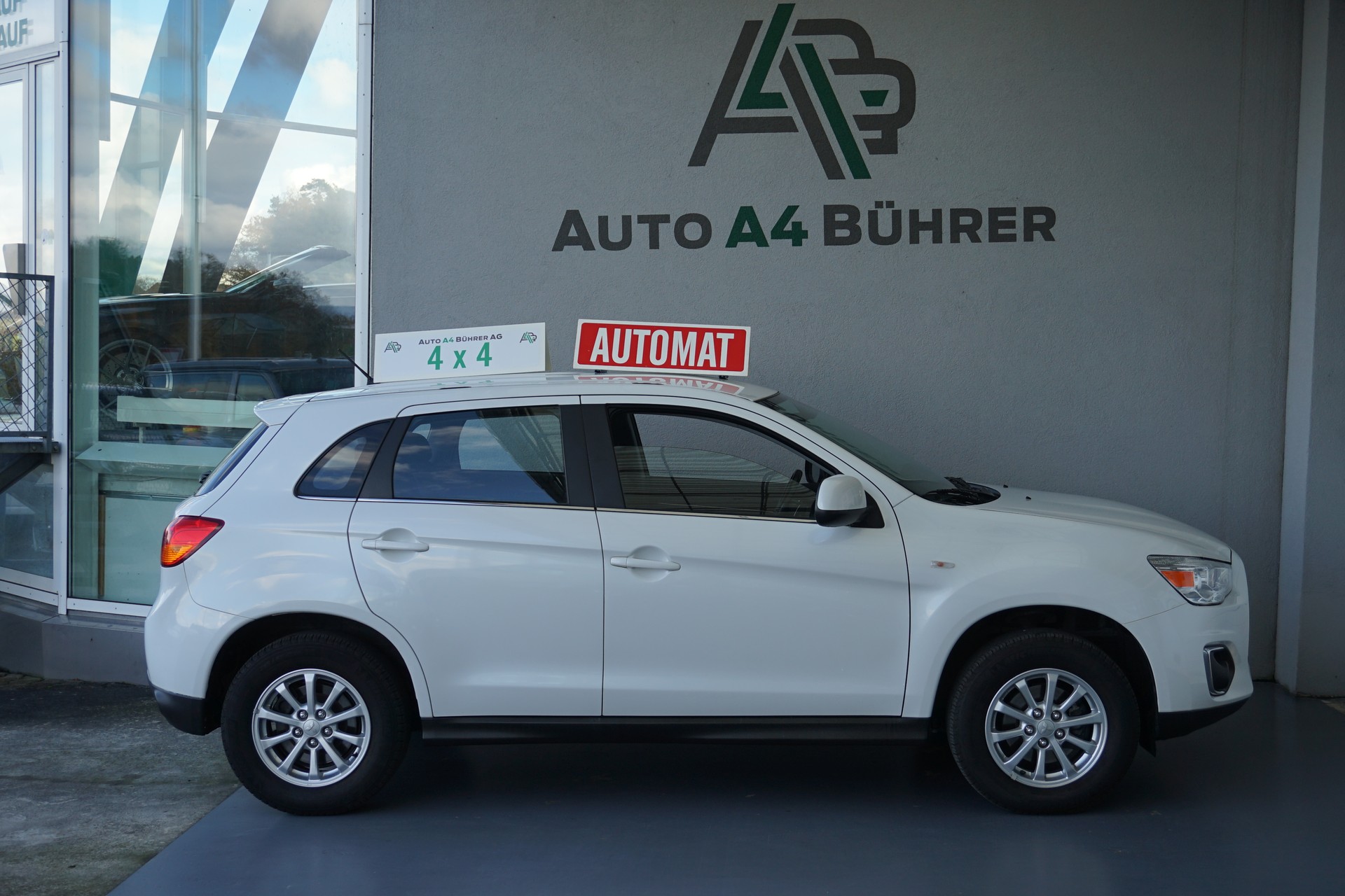 MITSUBISHI ASX 2.2 DID Invite 4WD Automat 150PS-image-4