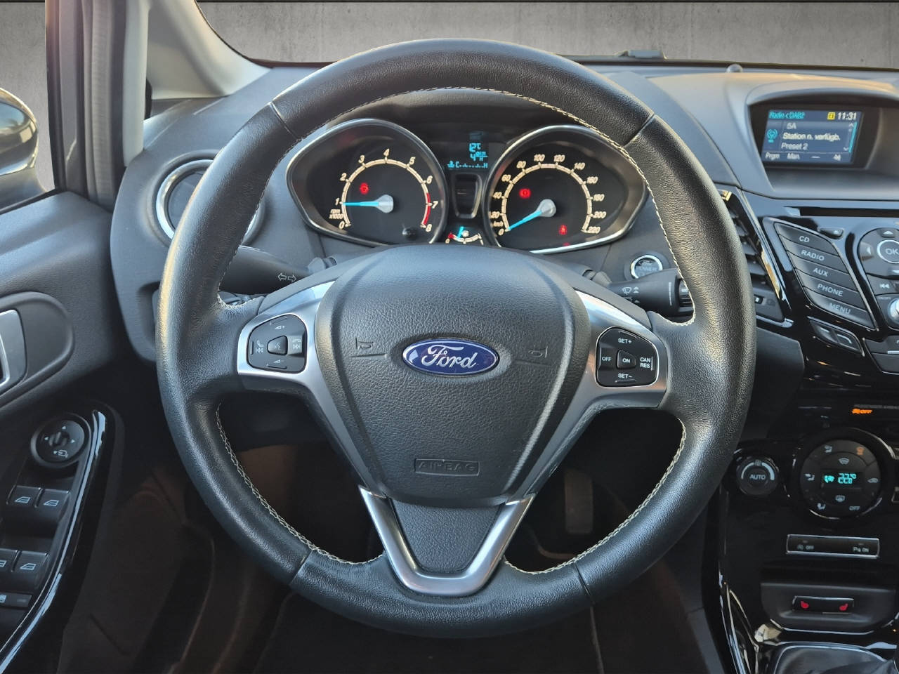 FORD Fiesta 1.0 EcoBoost Titanium 140 PS-image-7