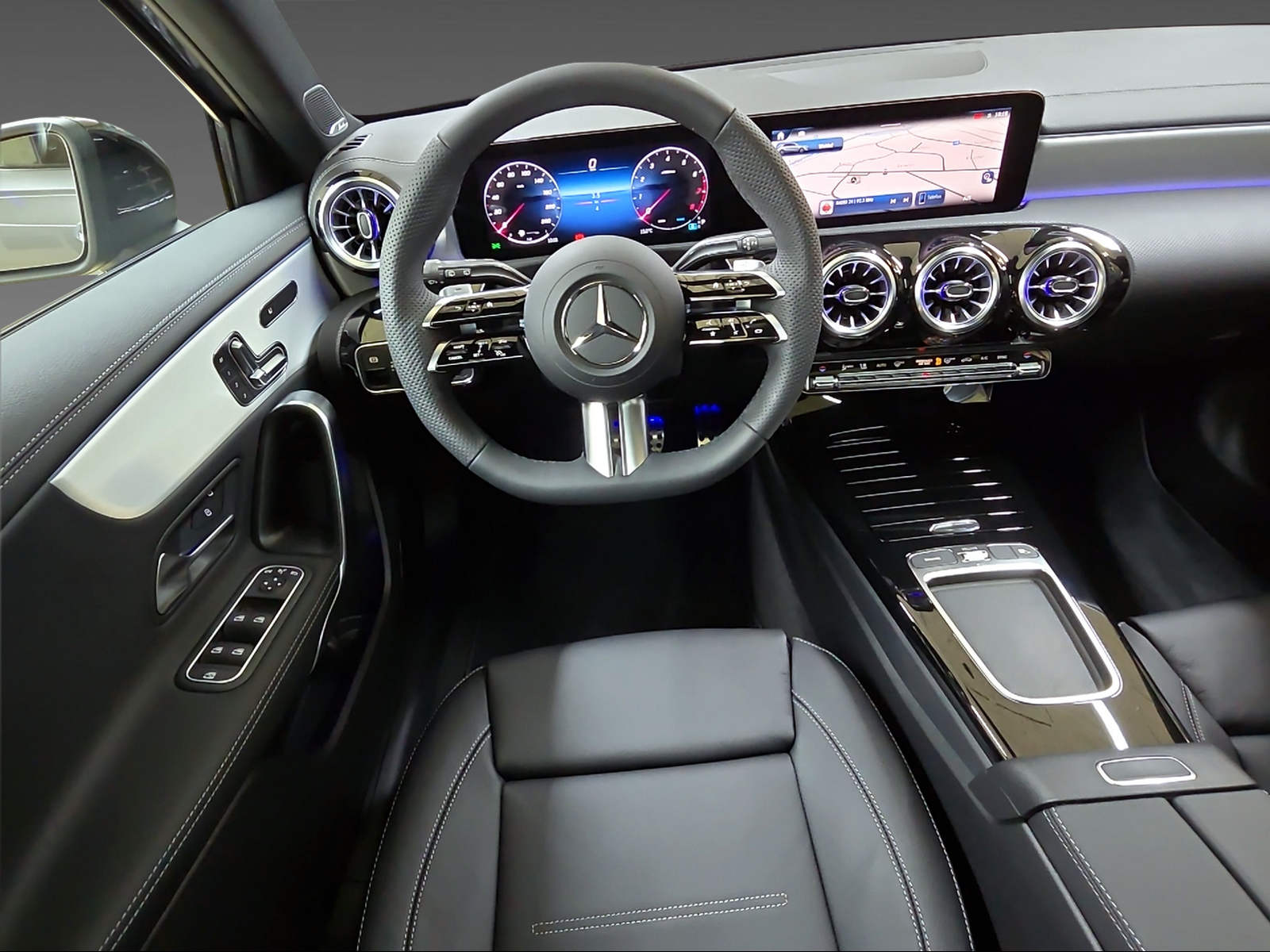 MERCEDES-BENZ A 250 4Matic-image-6