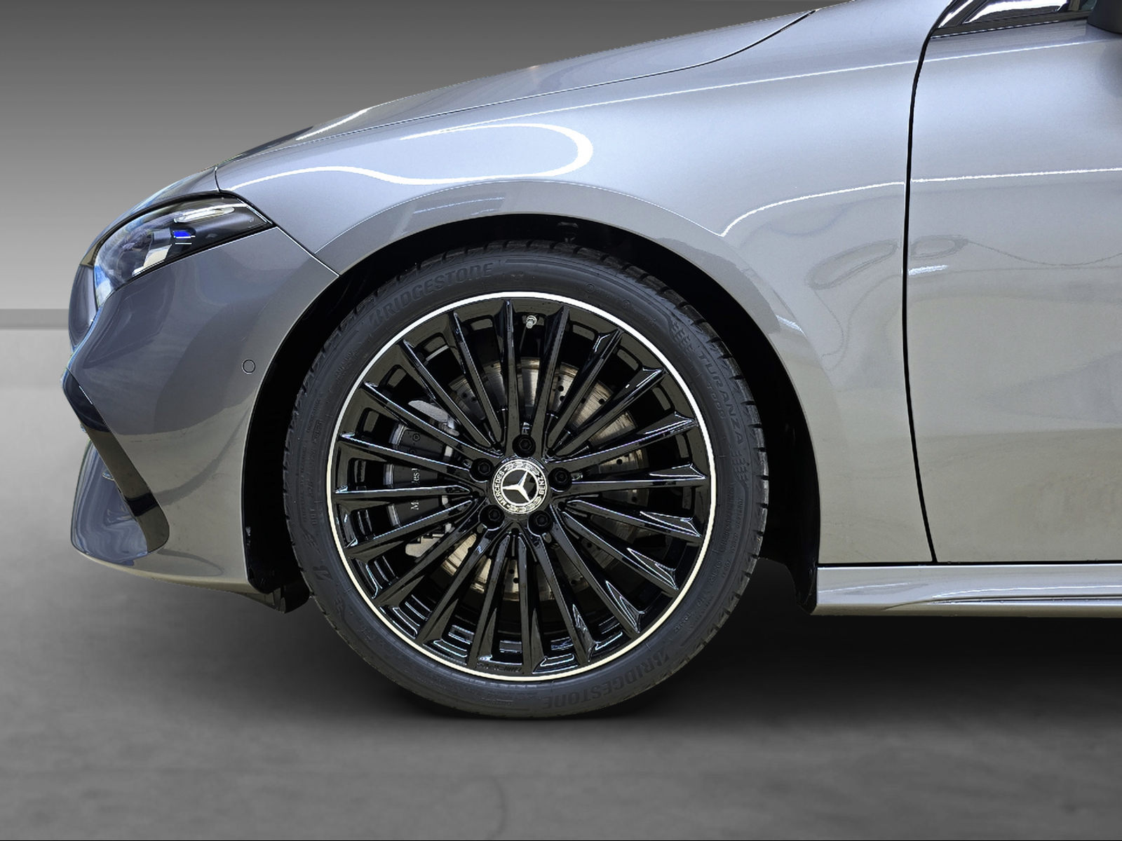 MERCEDES-BENZ A 250 4Matic-image-5