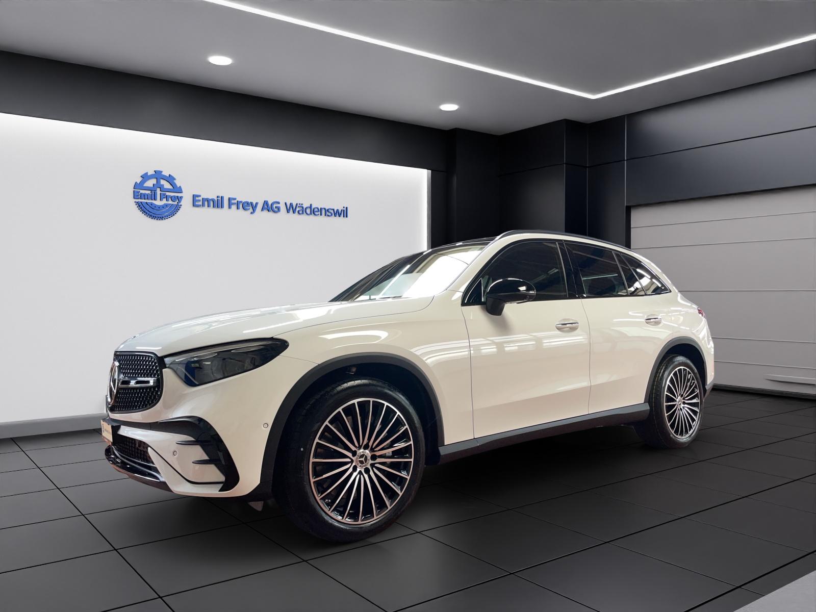 MERCEDES-BENZ GLC 200 4MATIC AMG Line-image-0