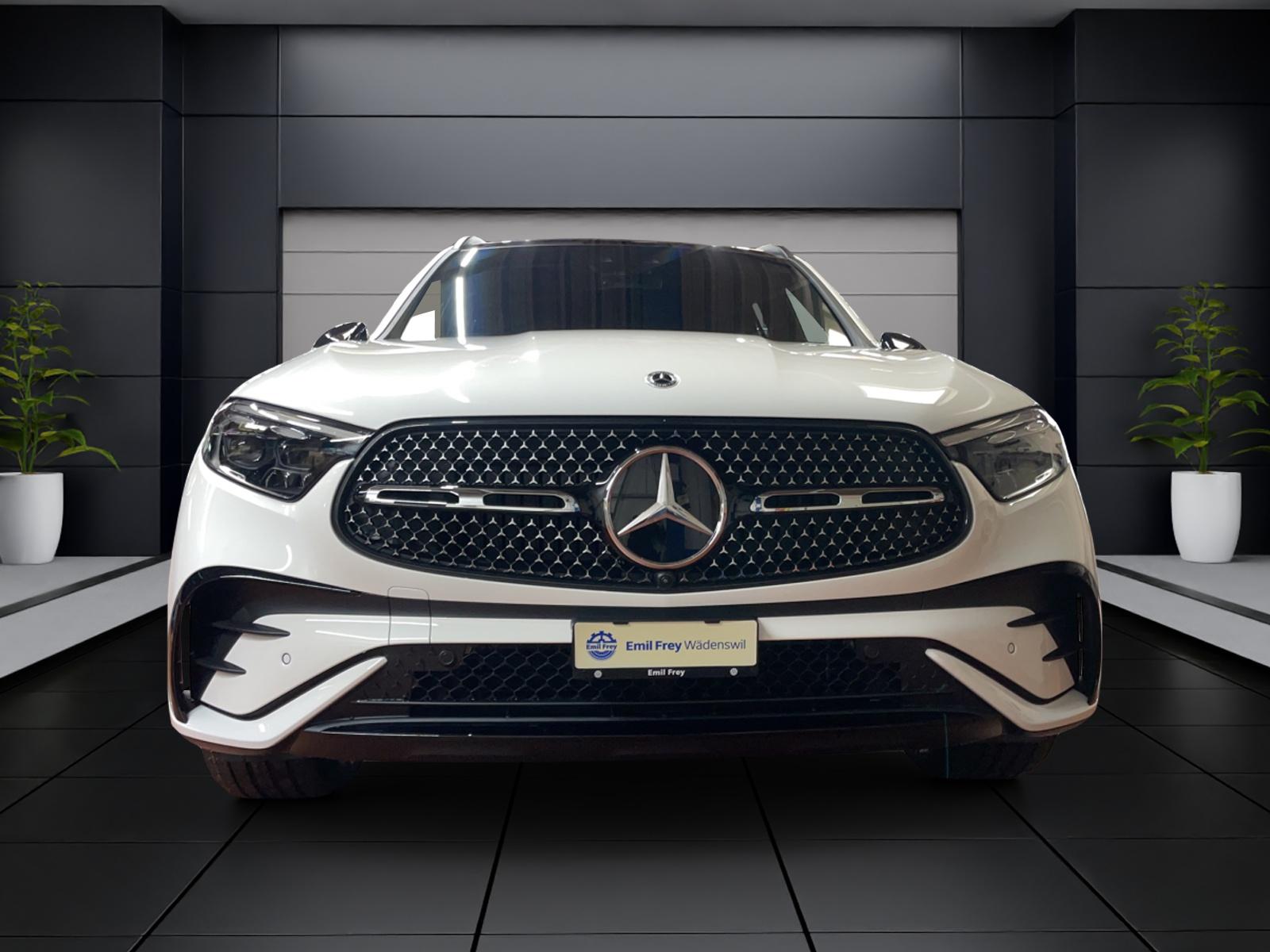 MERCEDES-BENZ GLC 200 4MATIC AMG Line-image-1