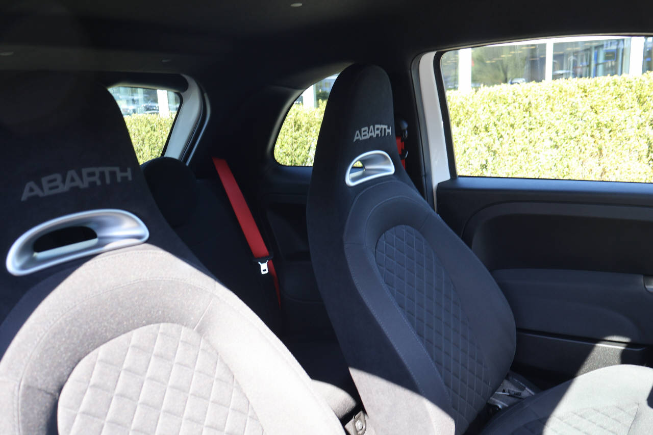 FIAT 595 Abarth 1.4 T-Jet 165 F595-image-11
