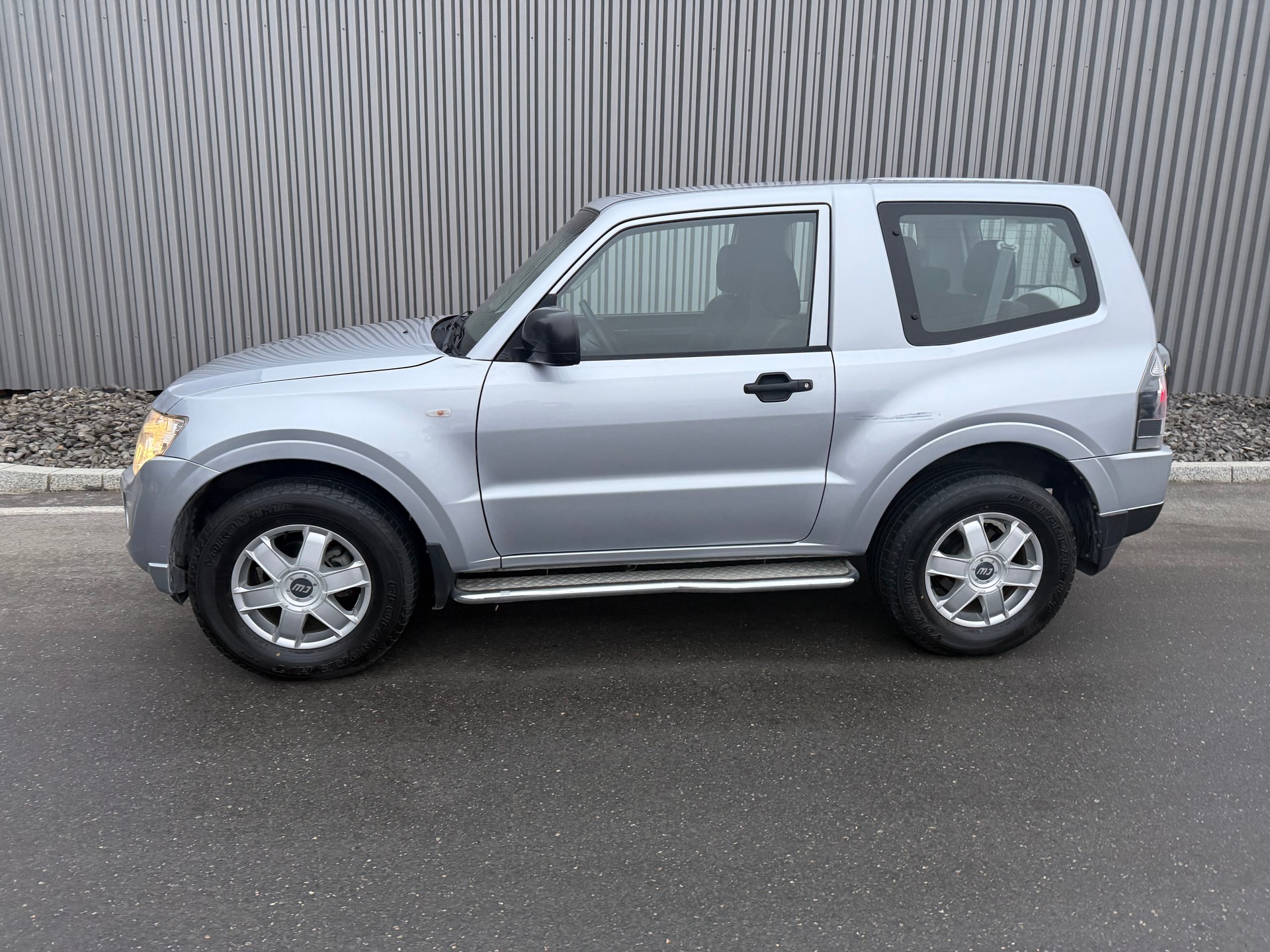 MITSUBISHI Pajero 3.2 DI-D Super Jubilé-showroom-element-1