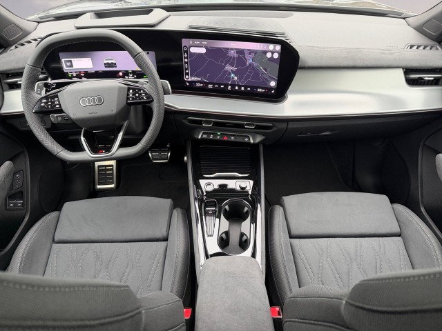 AUDI Q3 Sportback e-hybrid 200 kW S tronig-image-11