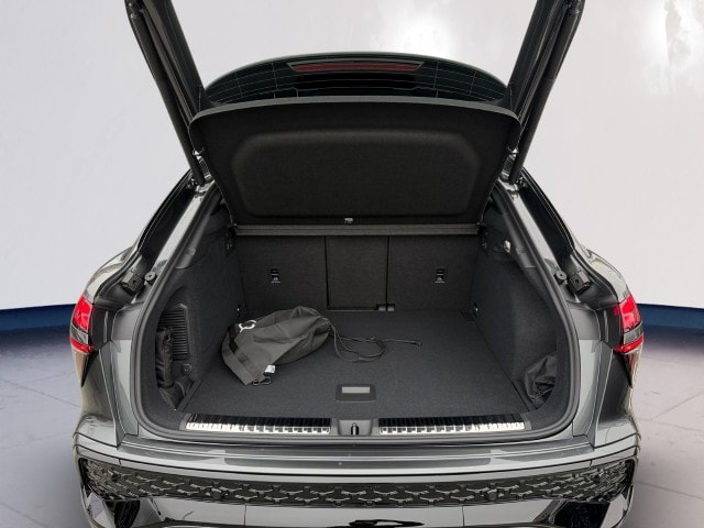 AUDI Q3 Sportback e-hybrid 200 kW S tronig-image-18