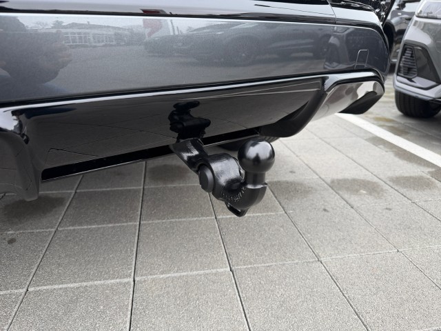 AUDI Q3 Sportback e-hybrid 200 kW S tronig-image-22