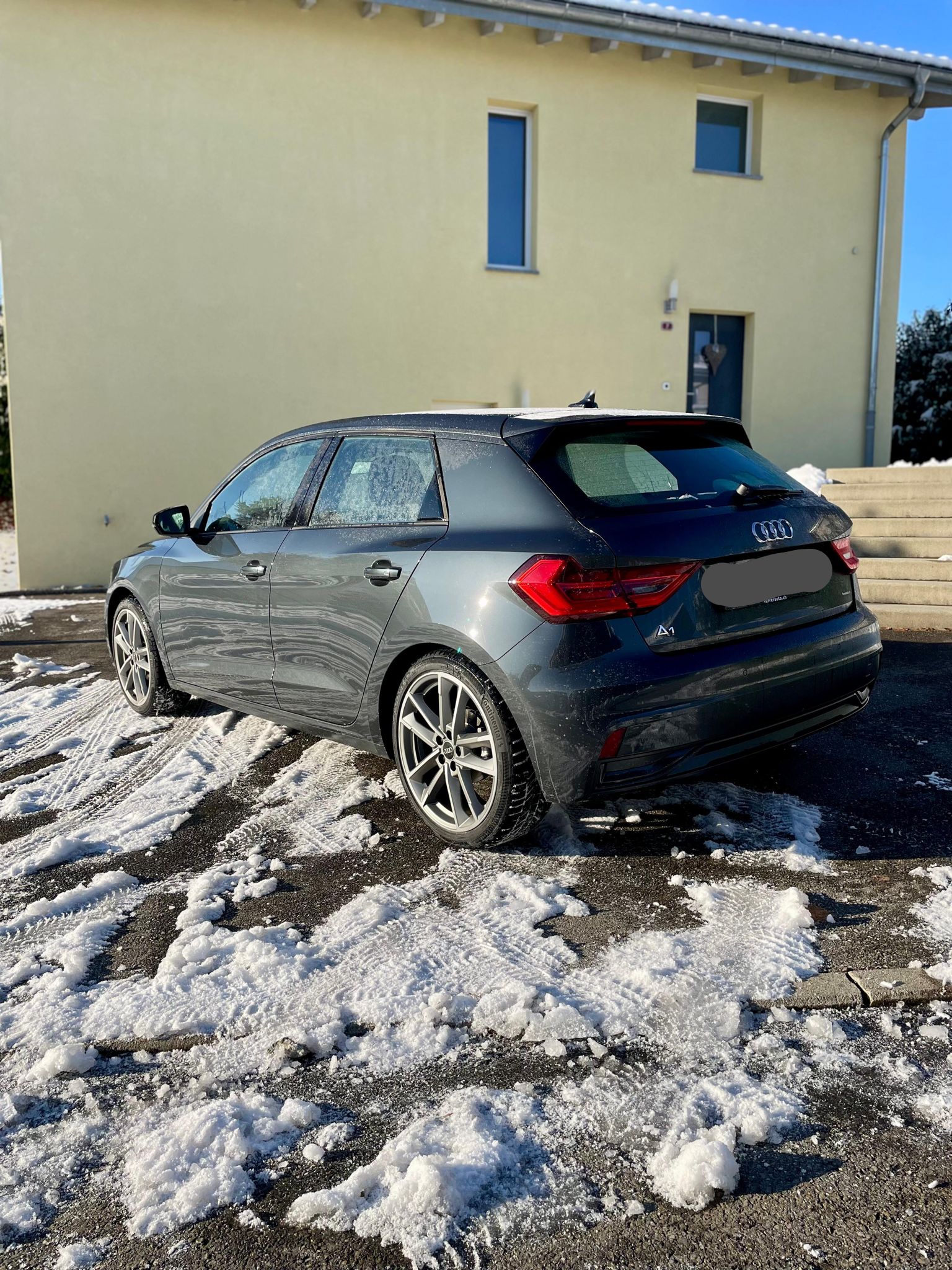 AUDI A1 Sportback 30 TFSI advanced Attraction S-tronic-image-1