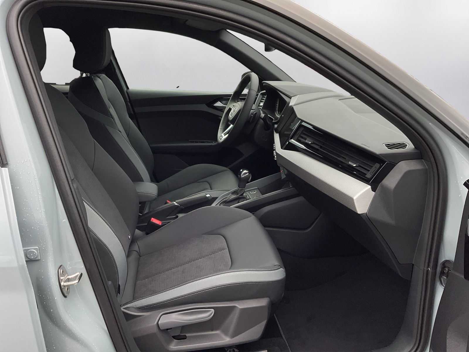 AUDI A1 Sportback 35 TFSI S Line S-tronic-image-13