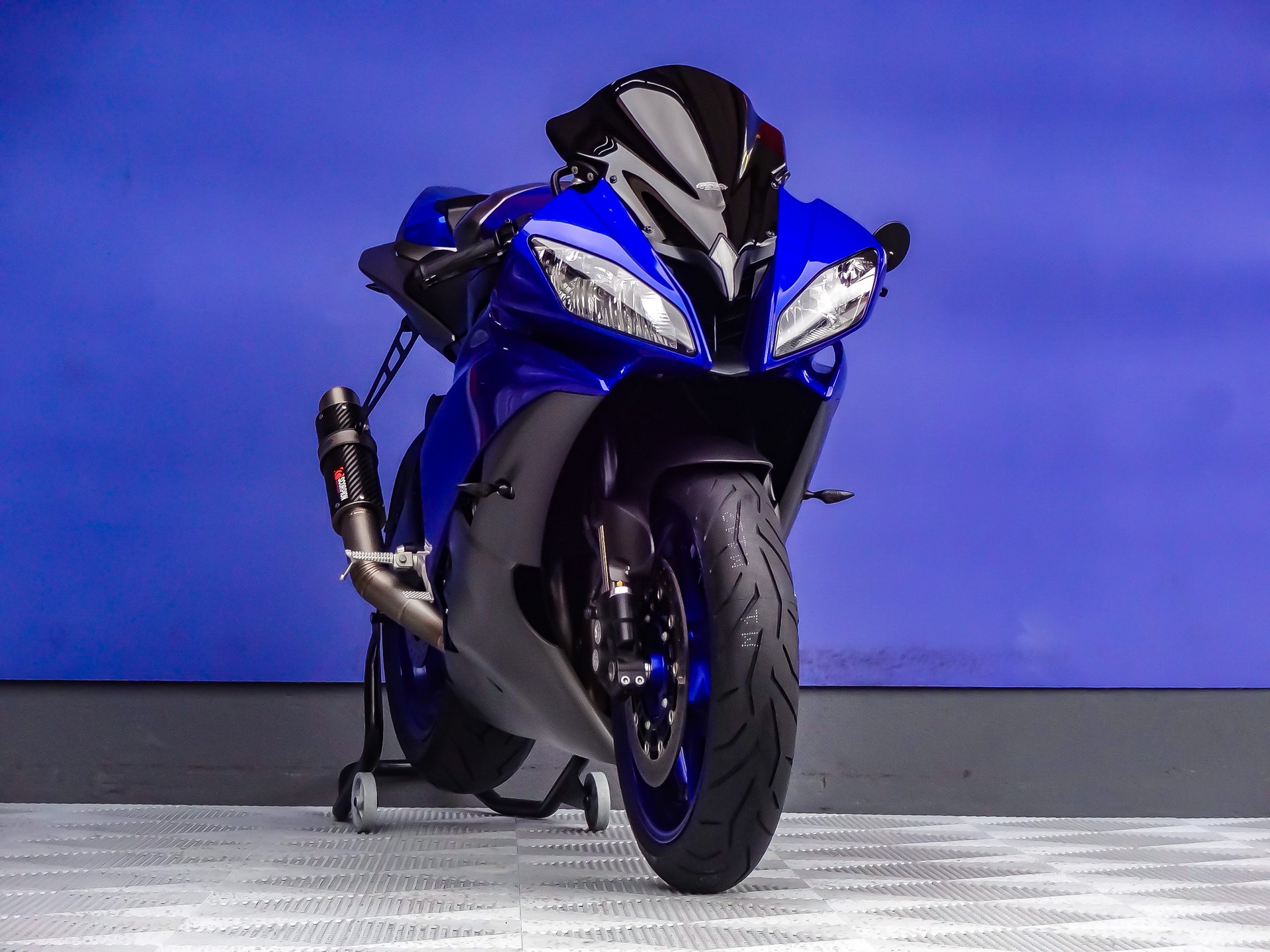 YAMAHA YZF-R6-showroom-element-2