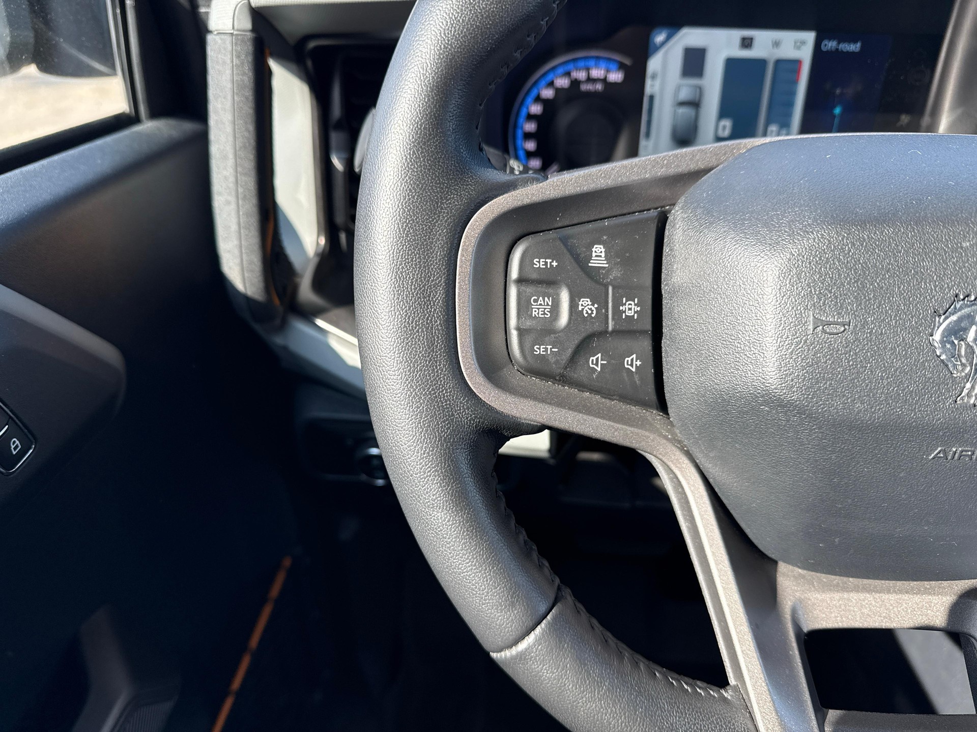 FORD Bronco 2.7 V6 Badlands-image-11
