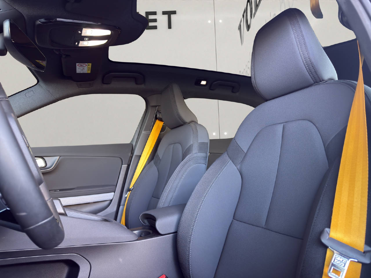 POLESTAR 2 Long Range 476 PS Dual Motor Performance 78 kWh AWD-image-8