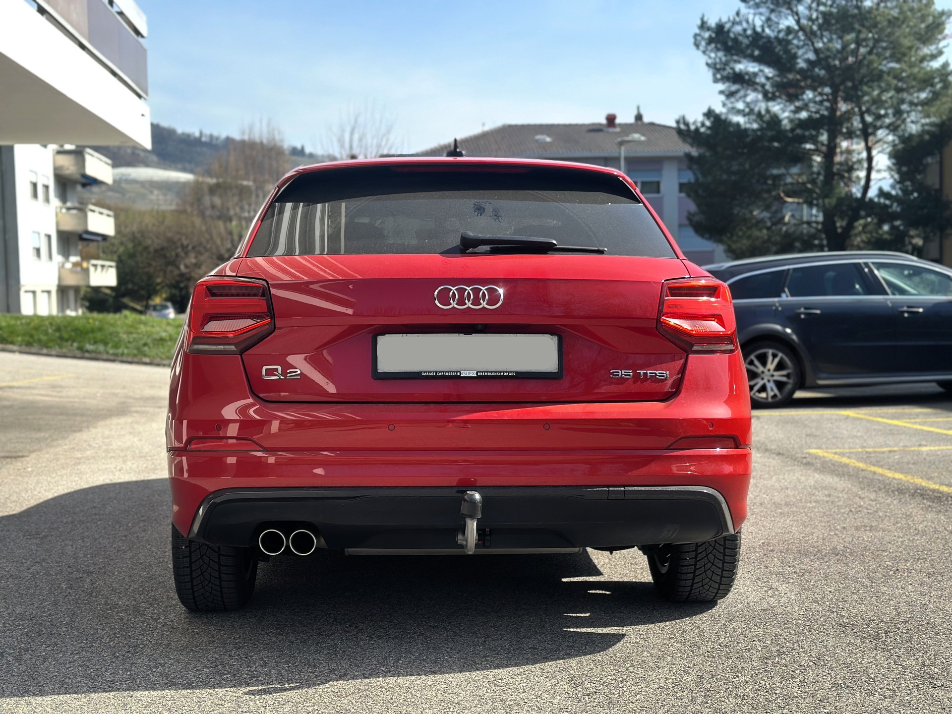 AUDI Q2 35 TFSI Sport * Crochet d'attelage * Caméra *-image-4