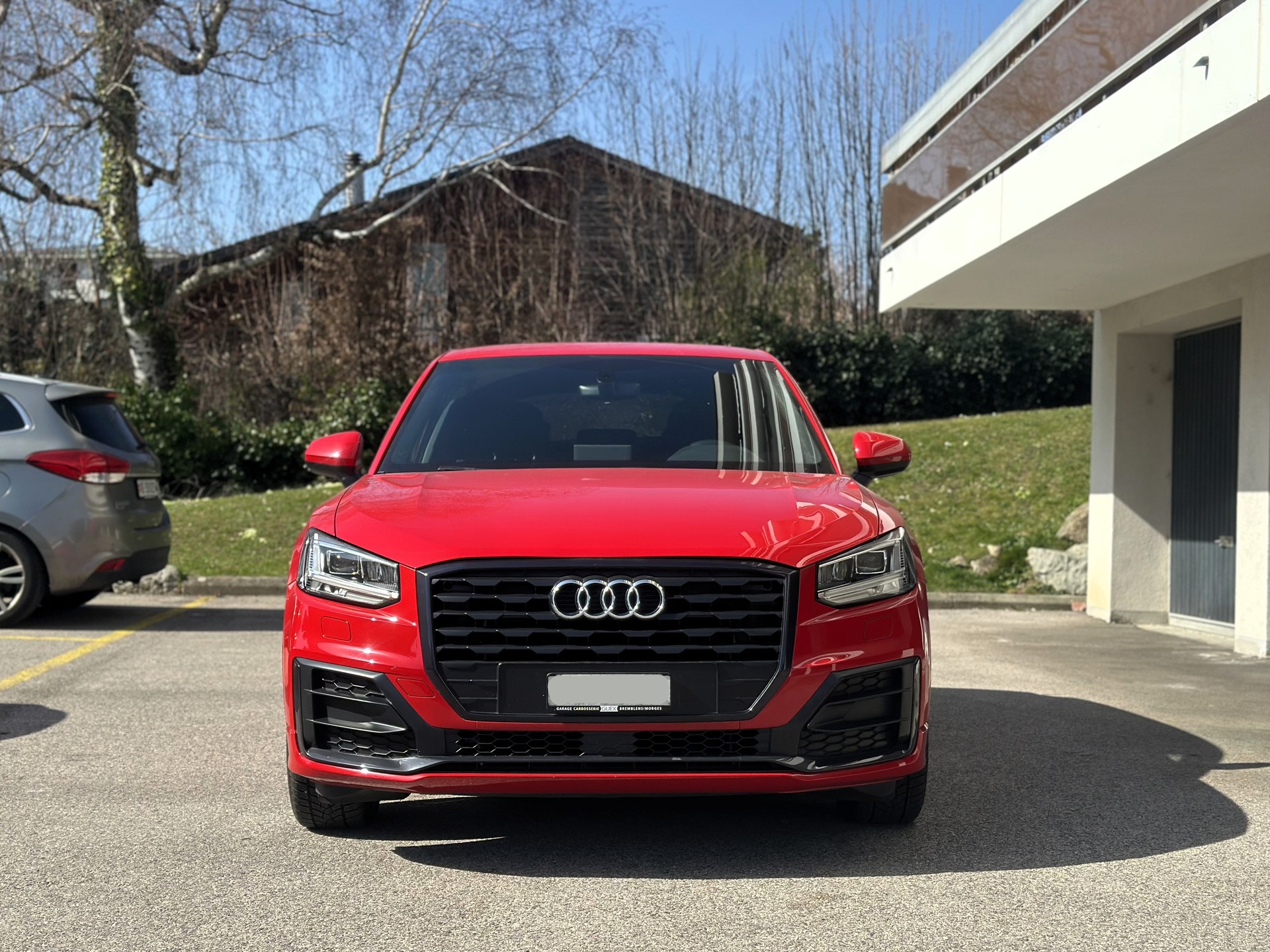 AUDI Q2 35 TFSI Sport * Crochet d'attelage * Caméra *-image-1
