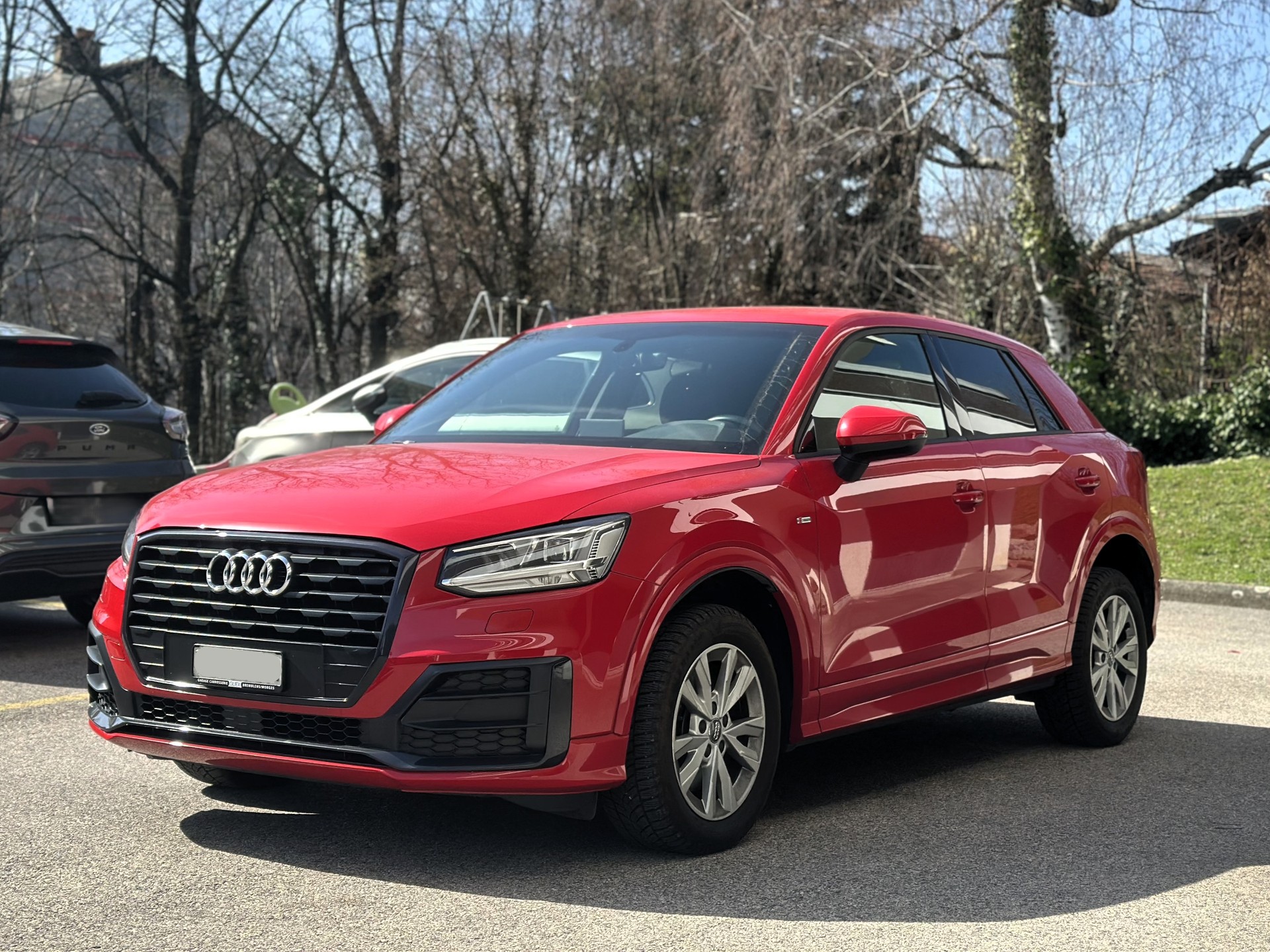 AUDI Q2 35 TFSI Sport * Crochet d'attelage * Caméra *-image-2
