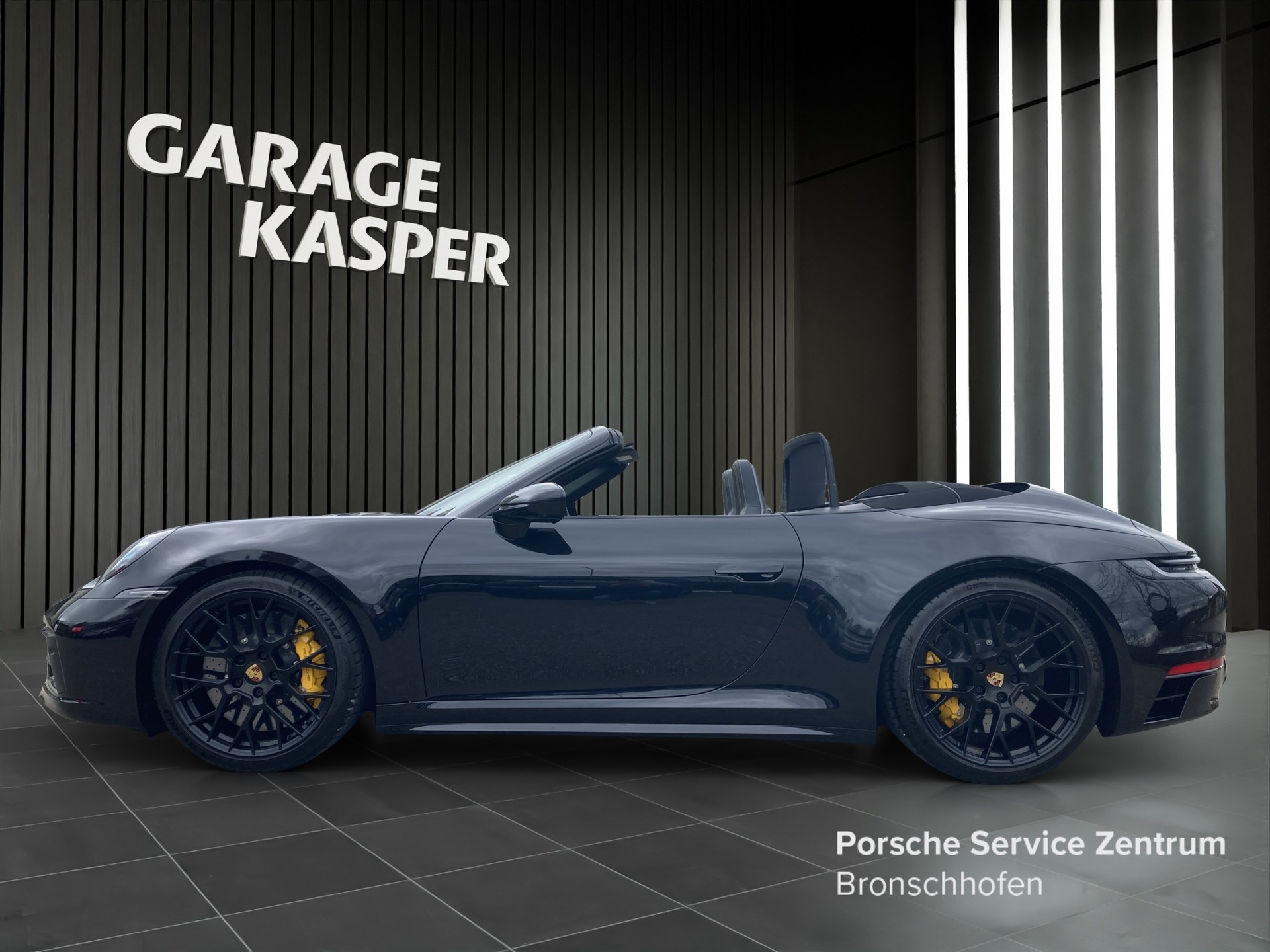 PORSCHE 911 Carrera 4S Cabriolet-image-1