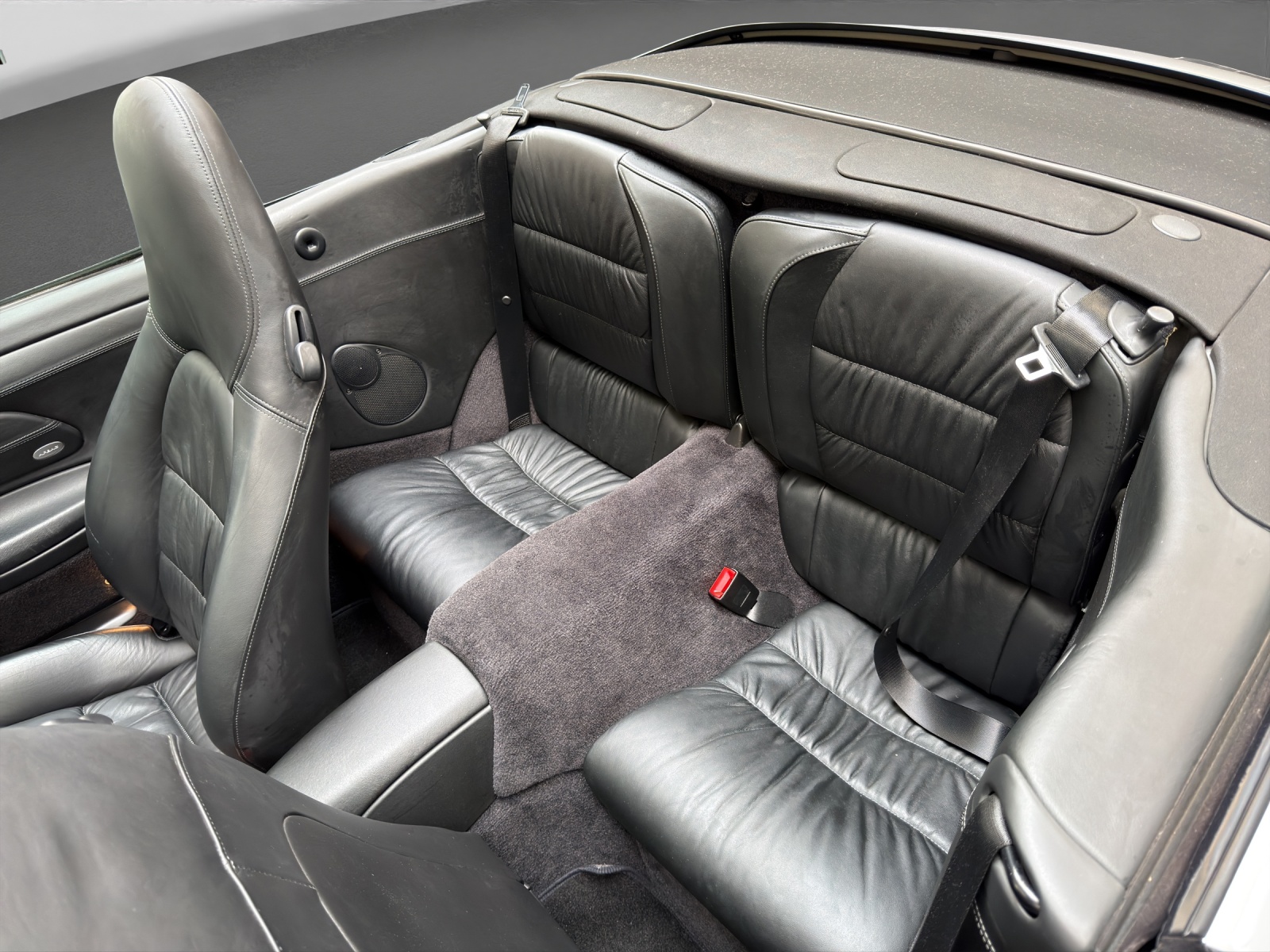 PORSCHE Carrera 4 Cab.-image-10