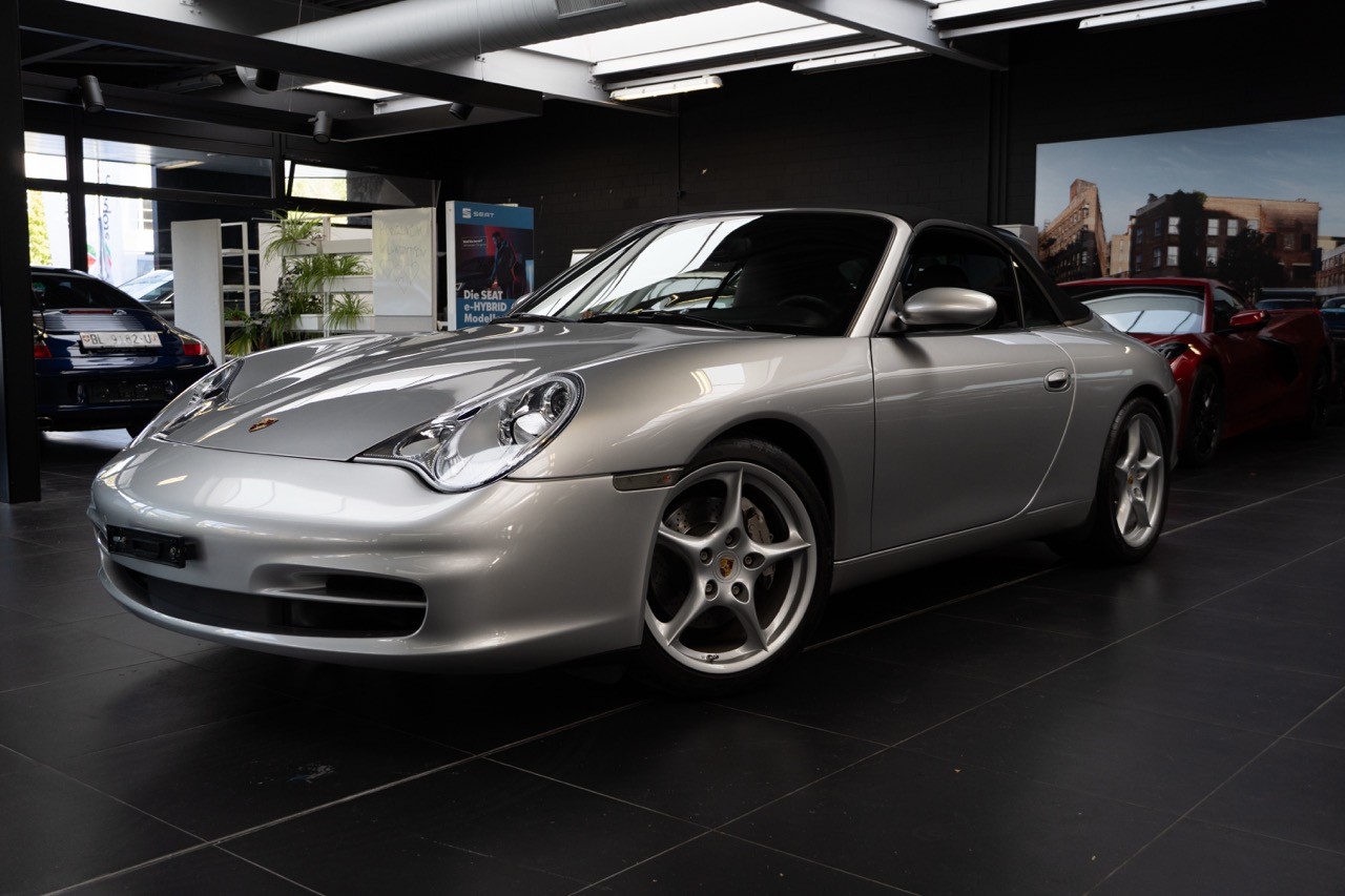 PORSCHE Carrera 4 Cab.-image-0