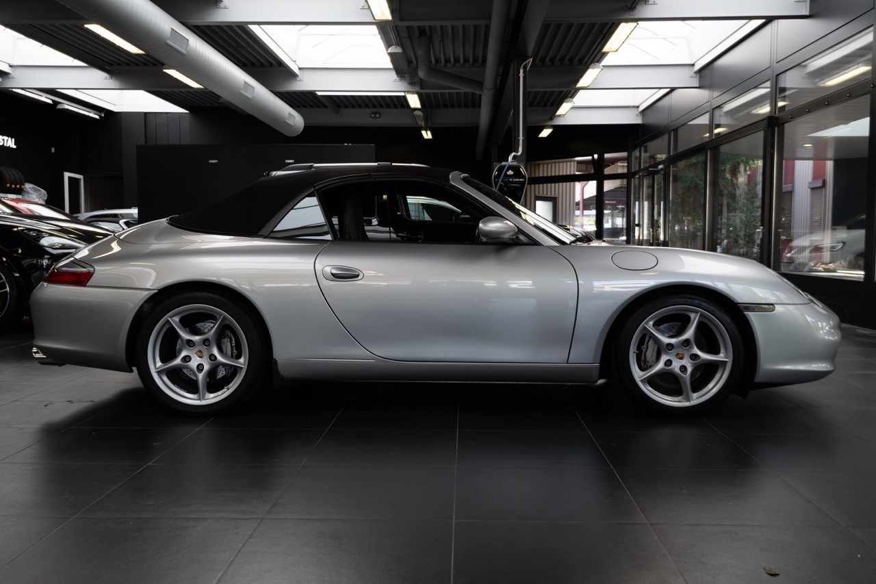 PORSCHE Carrera 4 Cab.-image-3