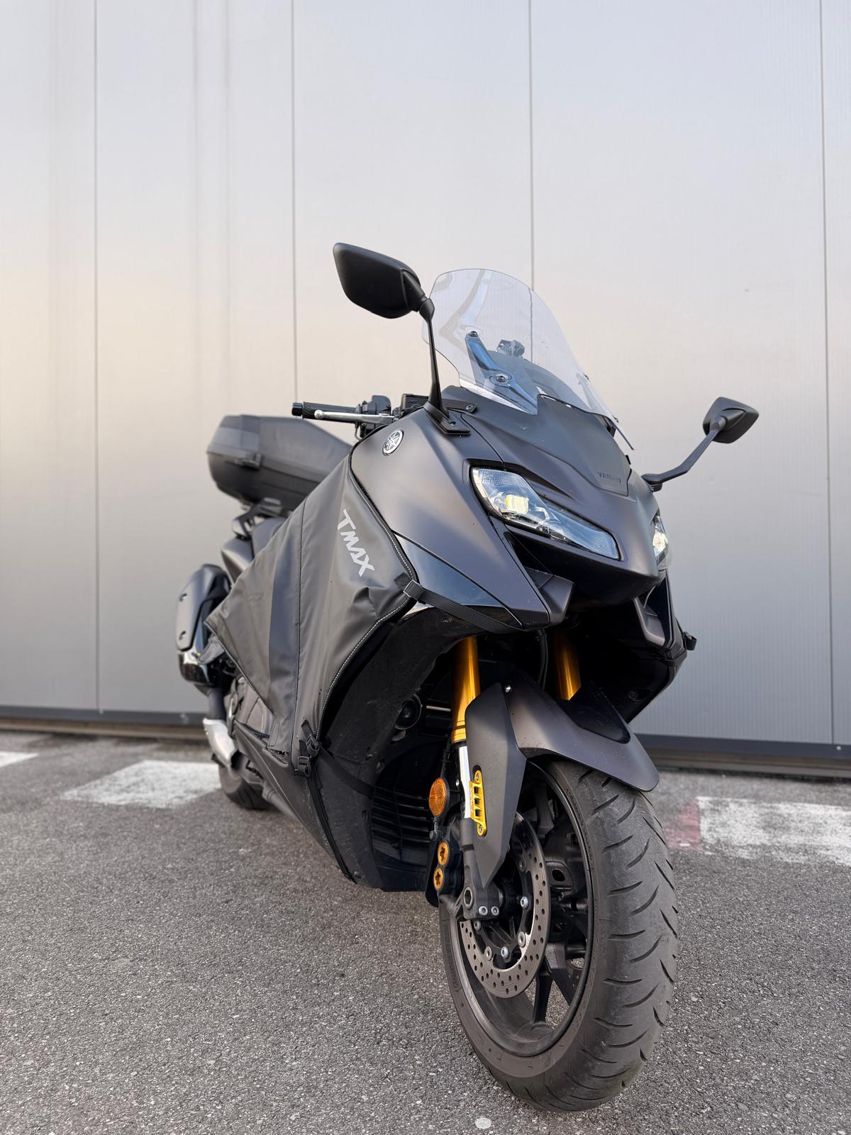 YAMAHA T-MAX XP 560-image-7