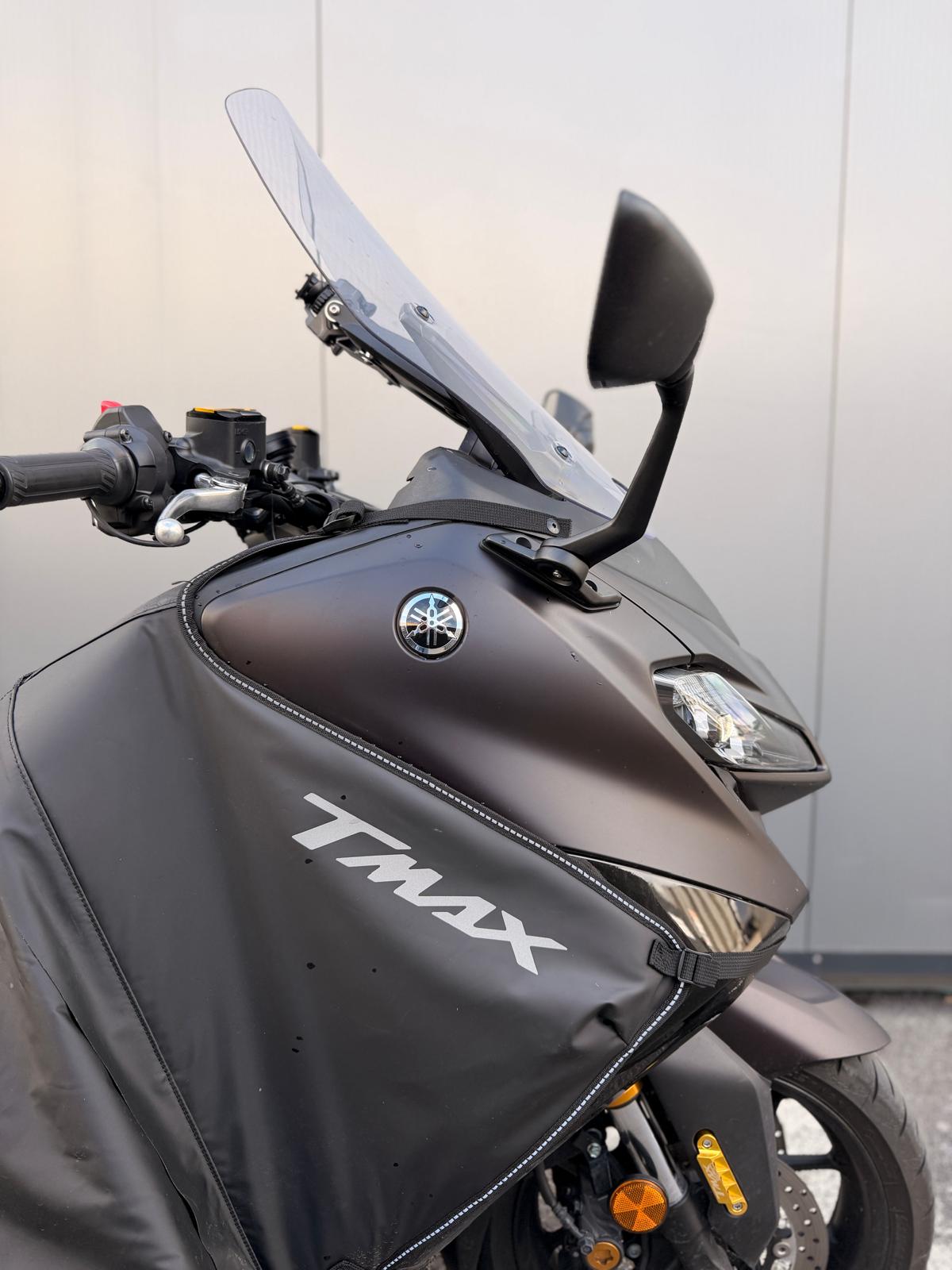 YAMAHA T-MAX XP 560-showroom-element-1