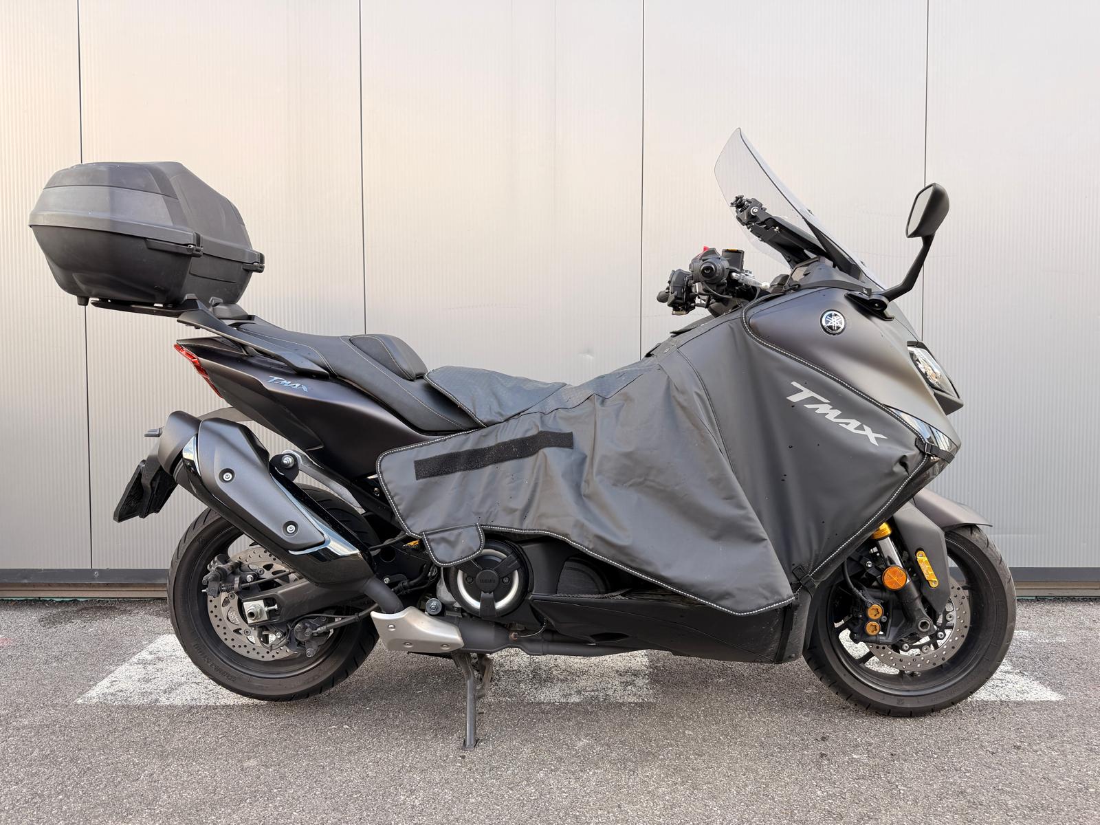 YAMAHA T-MAX XP 560