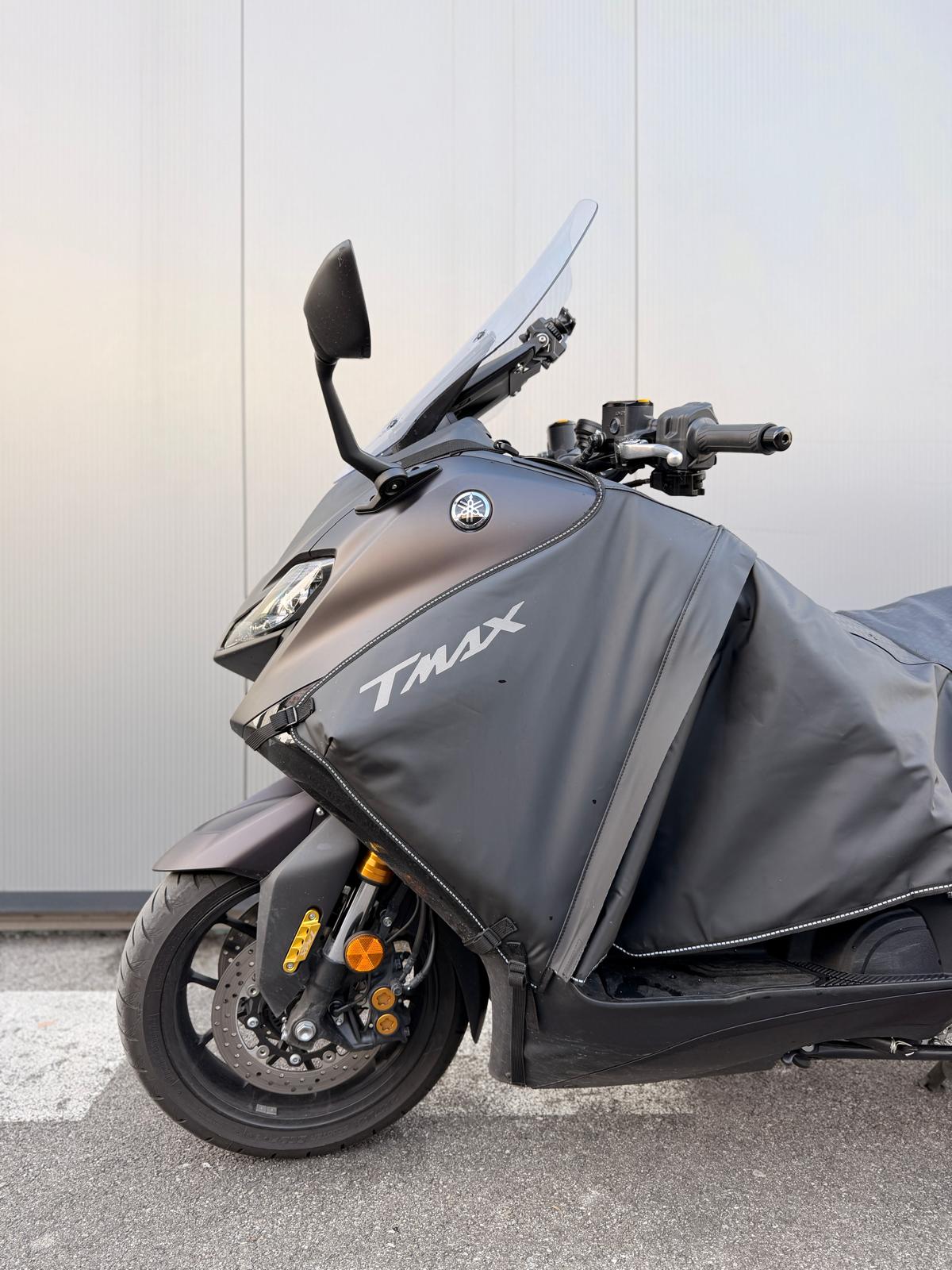 YAMAHA T-MAX XP 560-image-4