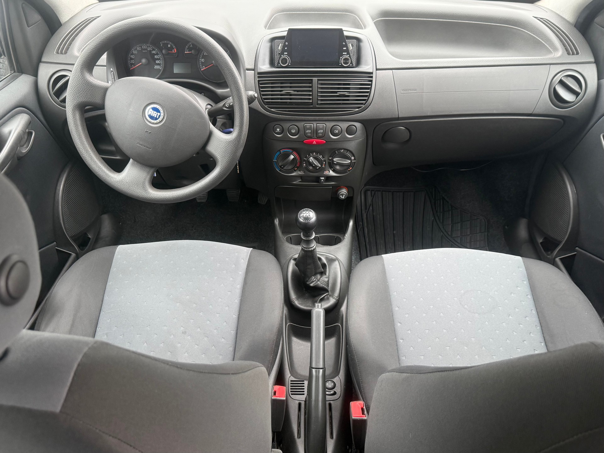 FIAT Punto 1.2 16V Swiss-image-3
